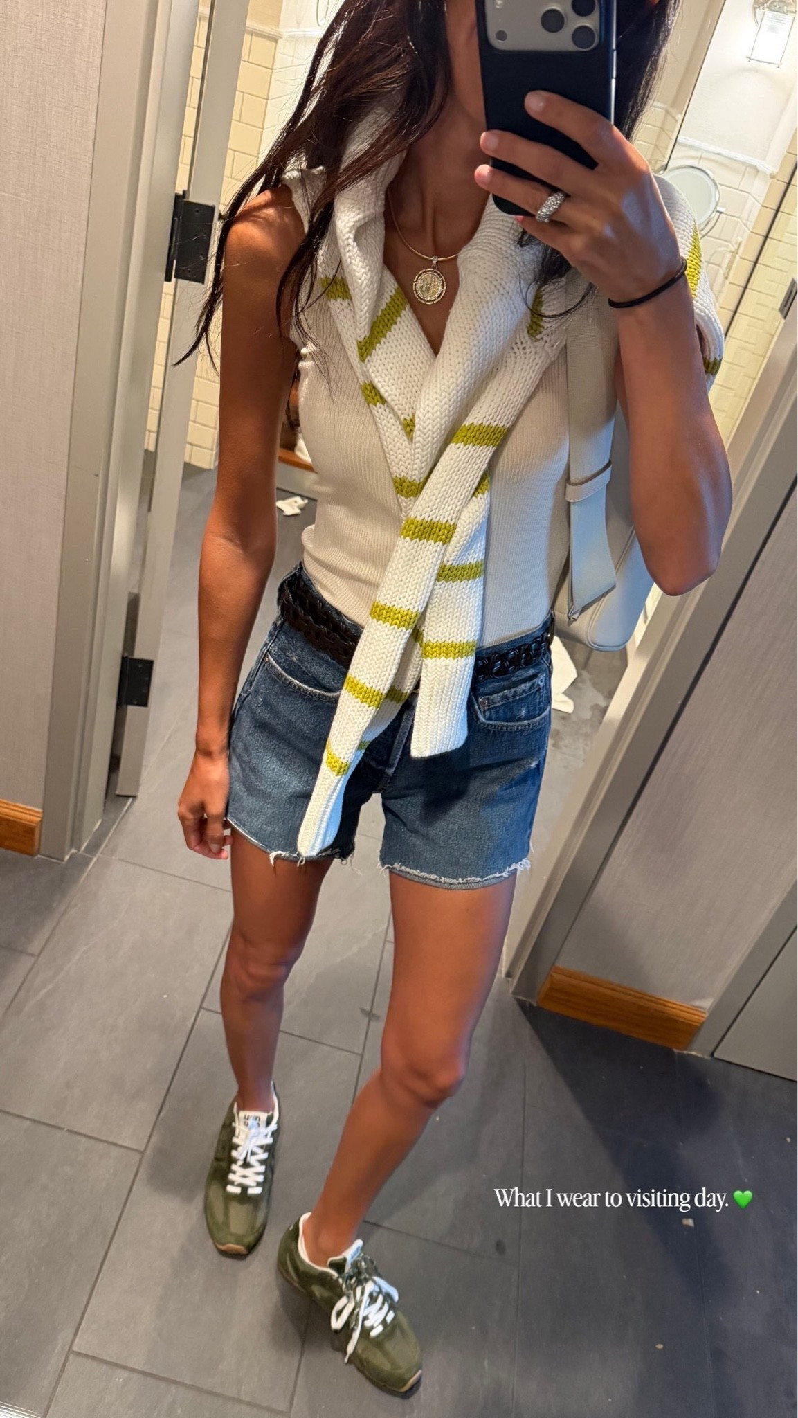 What I wore for visiting day 💚