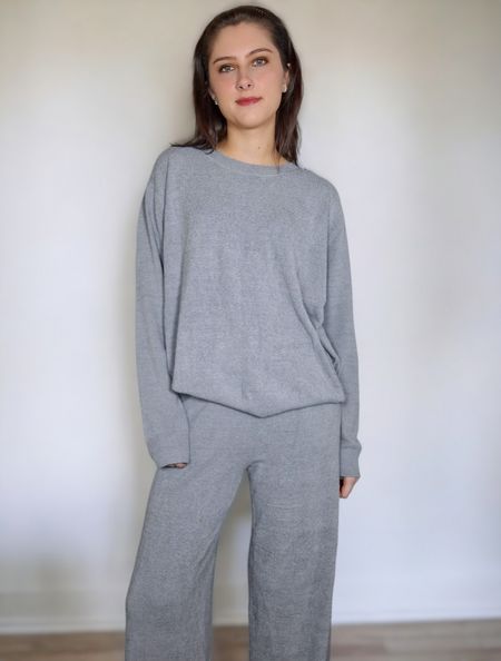 Vintage Havana, cool Grey plush knit crewneck, cool Grey plush knit jogger, casual outfit, loungewear, cozy outfit, 

#LTKsalealert #LTKfindsunder50 #LTKfindsunder100