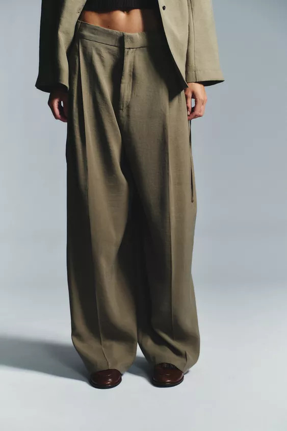 DOUBLE PLEAT FLAP PANTS | Zara US