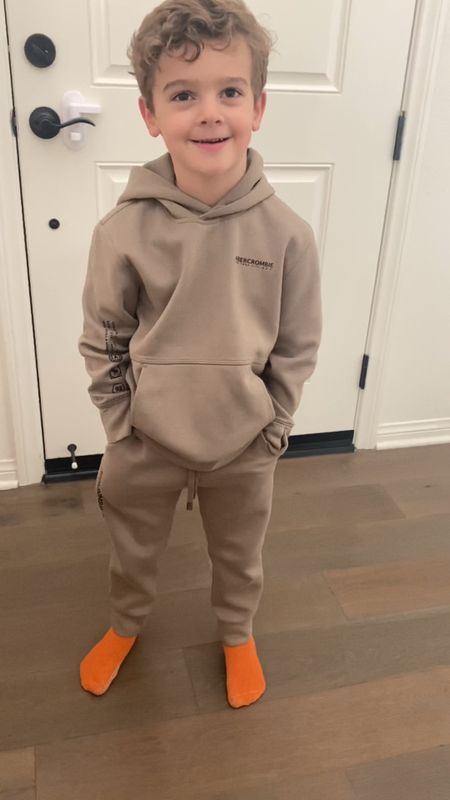 The cutest comfy sweatsuit for the little guys 💙 wearing a 5/6

Abercrombie kids, sweatsuit, preschool boys outfits, preschool boys clothing , 4 year old outfits, neoprene sweatsuit, boys fall outfits, boys winter outfits, boys spring outfits

#LTKkids #LTKfamily #LTKstyletip