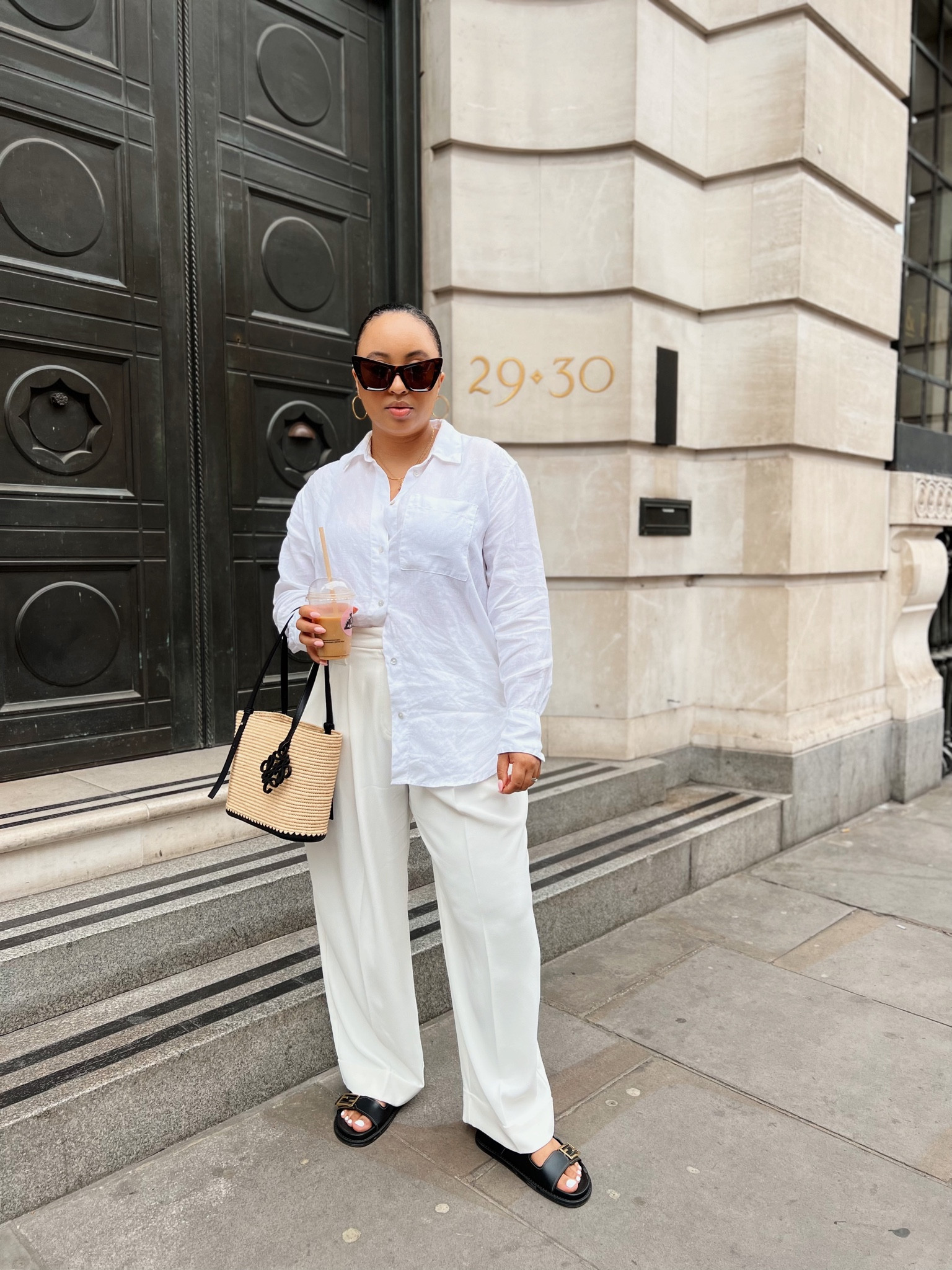トップス IIROT Oversized Linen Shirt_Khaki IIROT Oversized Linen Shirt_Khakiの通販 by jiemi1125's shop