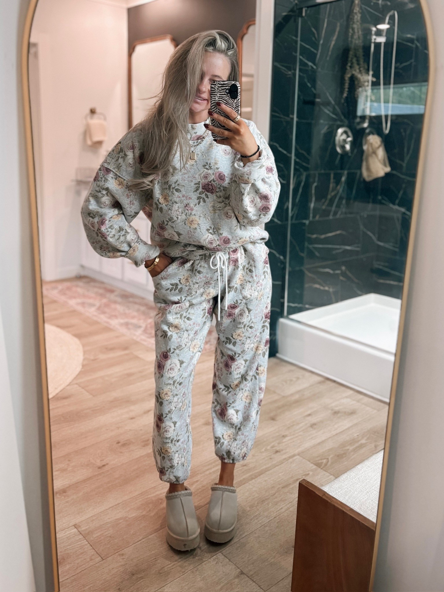 Just saw these pants and the wide leg version are on clearance! Grab them before they’re gone for good!

#LTKSaleAlert #LTKootd