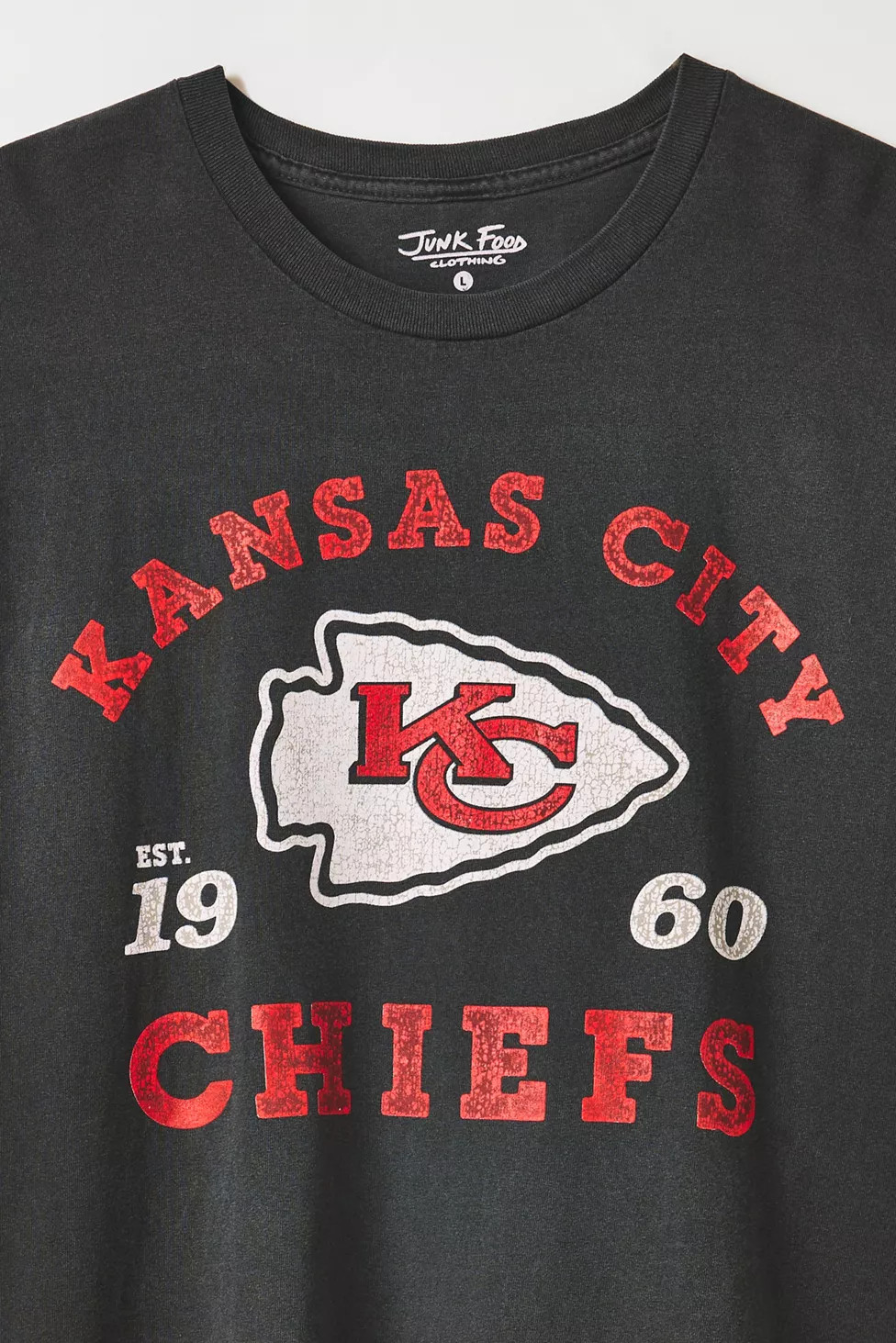 NFL Vintage Team Logo Graphic Tee | Urban Outfitters (US and RoW)