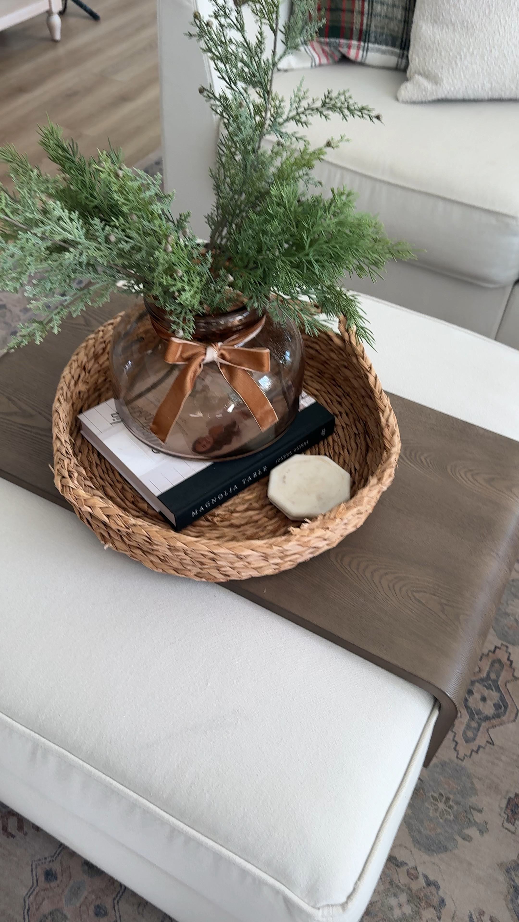 Linked up everything you see here! Used stems from last year so linked what I can 

#LTKWatchNow #LTKHoliday #LTKSeasonal