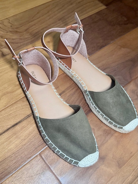 Women\u2019s Old Navy Olive Green & Tan Espadrille Ankle-Strap Flats with Straps | Poshmark
