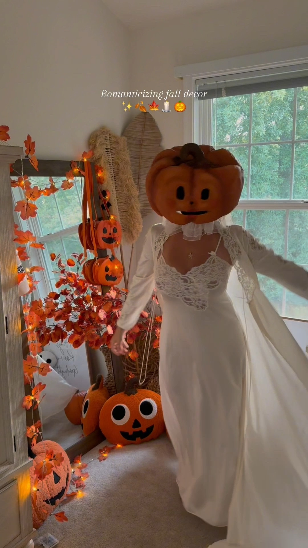 Fall bedroom decor // Halloween decorr

#LTKSeasonal #LTKHome #LTKStyleTip