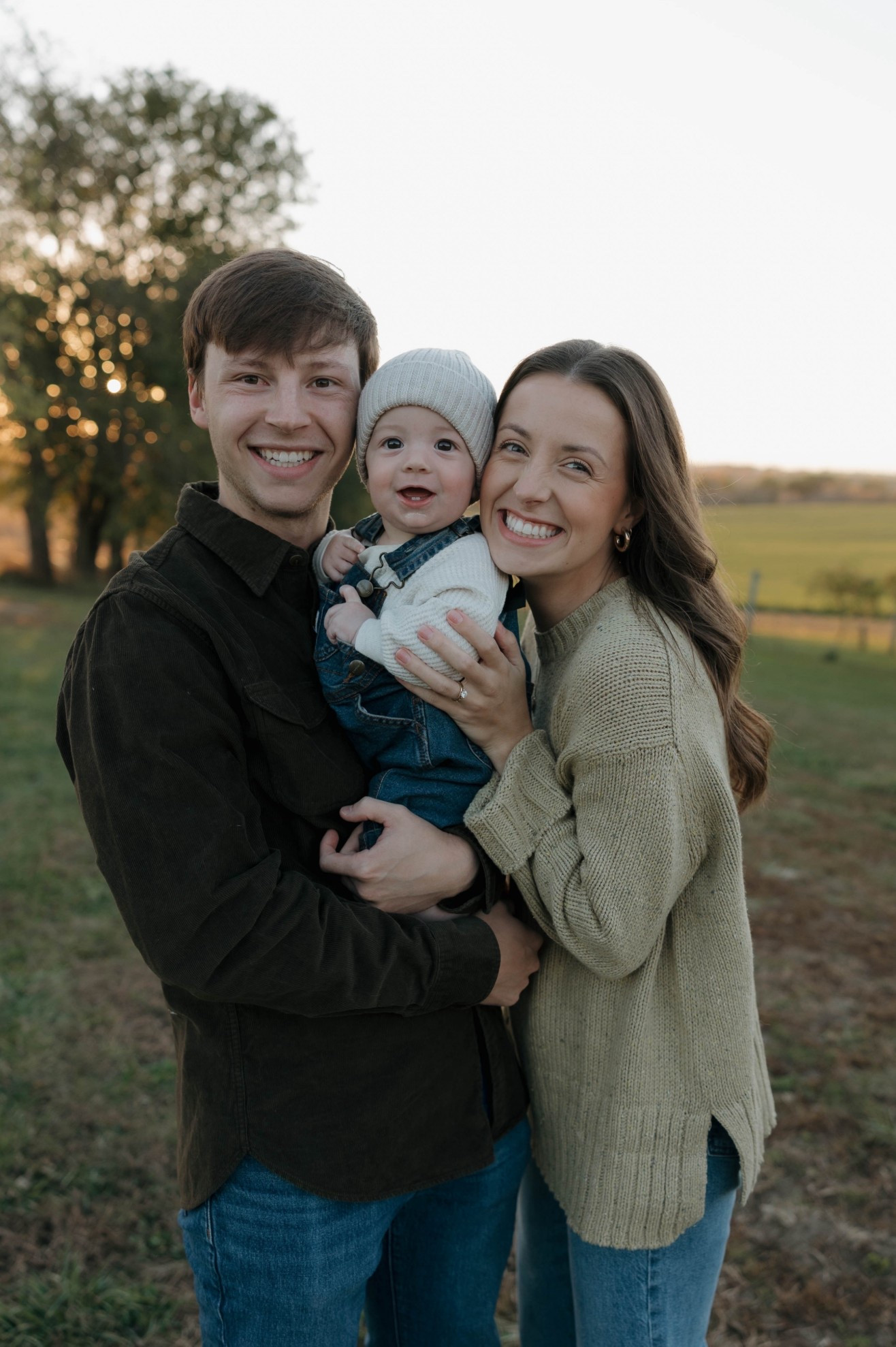 Family photos outfits! My sweater & jeans are on sale for under $40!!
