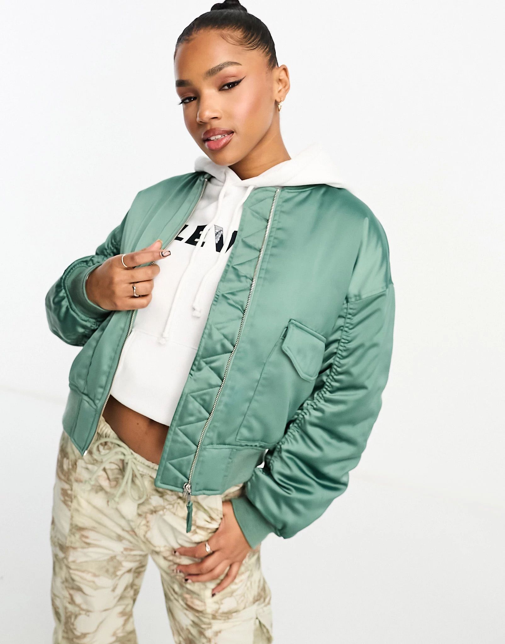 Levi's Andy Techy bomber jacket in green | ASOS (Global)
