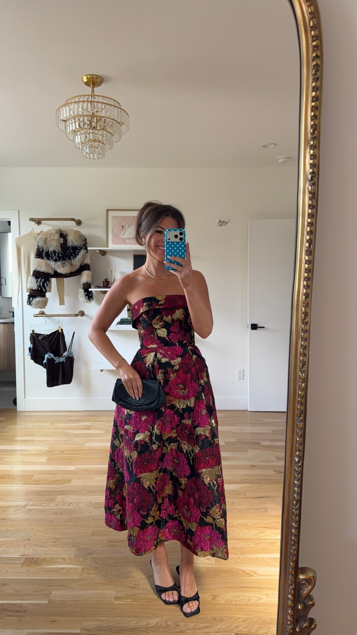 black strapless brocade midi with a magenta and gold floral pattern and a full skirt wedding guest dress for fall and winter 🍂

electric picks: emerson20 
vivrelle: emerson20 

I'm 5'4 and sized down to xs/0

Fall wedding guest dresses, wedding guest dresses, cocktail dresses, semi-formal dresses, black tie wedding guest dresses, destination wedding guest dresses, garden party dresses, wedding guest outfit ideas