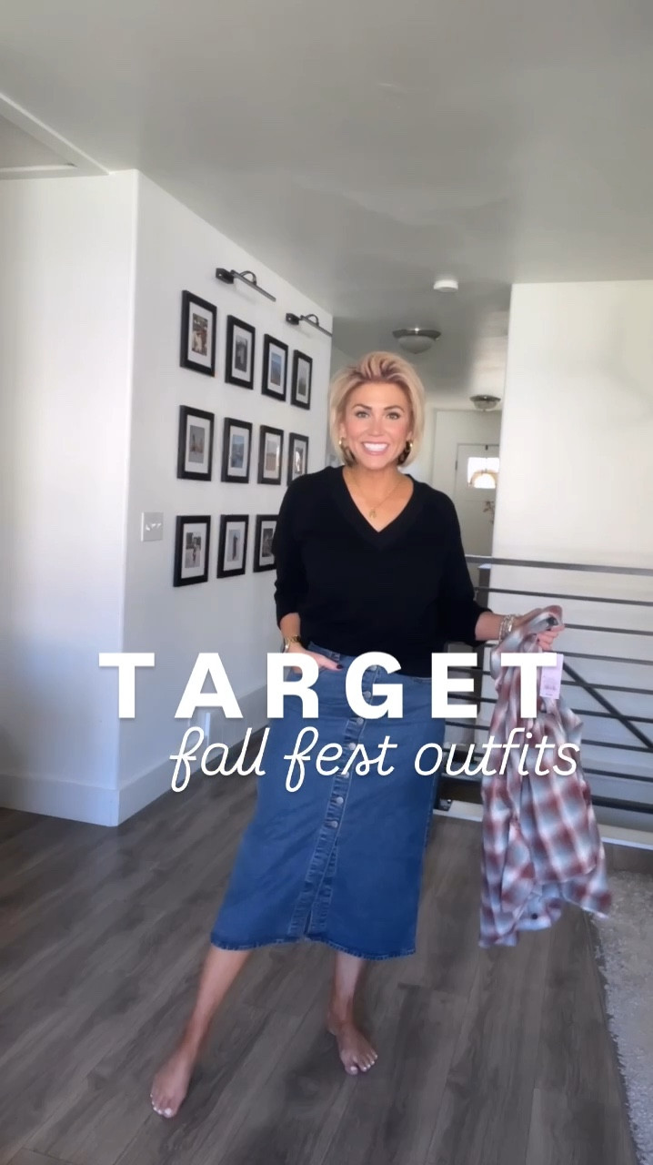 Target Fall fest looks - featuring $(!!) look for less bags - all $30 or less! Which look is your fave? 
*20% off select women’s clothing & shoes*

((My stats: I’m just shy of 5’4”, around 135lbs and pear shaped))
Look 1: *Skirt: size 6
*Flannel: Small
*Sweater: small
Bag: $30 // The look: $118

Look 2: Sweats: Medium
Top: *UNDER $10!!* small
*Oversized button down: XS
Bag: $25 // The look: $68

Look 3: Waffle top: Small
*Jeans: size 6
Bag: $25 // the look: $188

Look 4: *BEST tank: small
*Jeans: size 4
*Button down: small
Bag: $25 // The look: $298

#LTKStyleTip #LTKFindsUnder50 #LTKFallSale