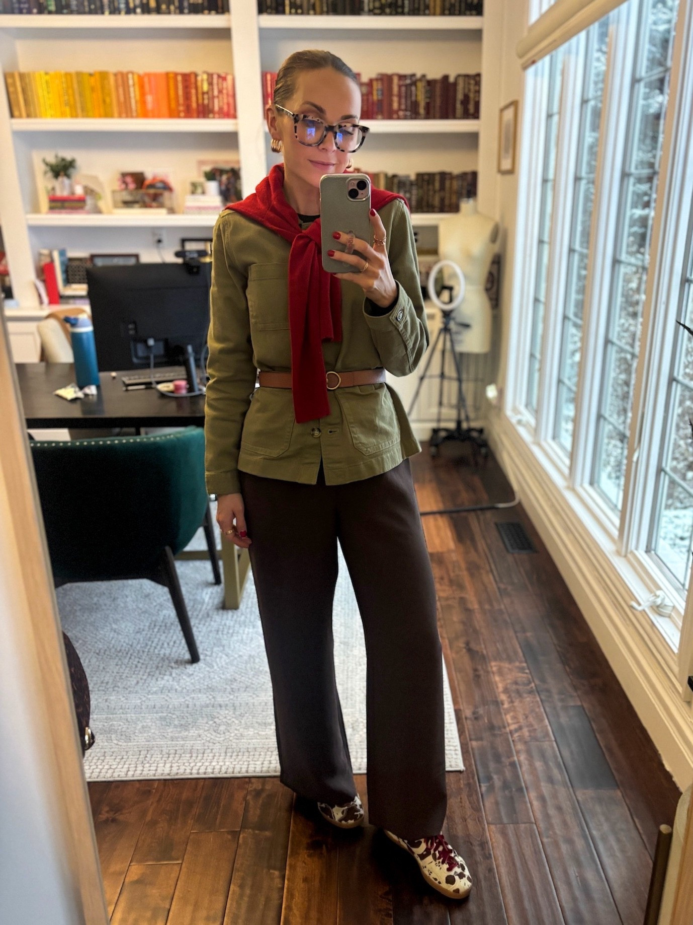 Monday OOTD
@quince // @aritzia // @madewell // @anthropologie 

#LTKootd