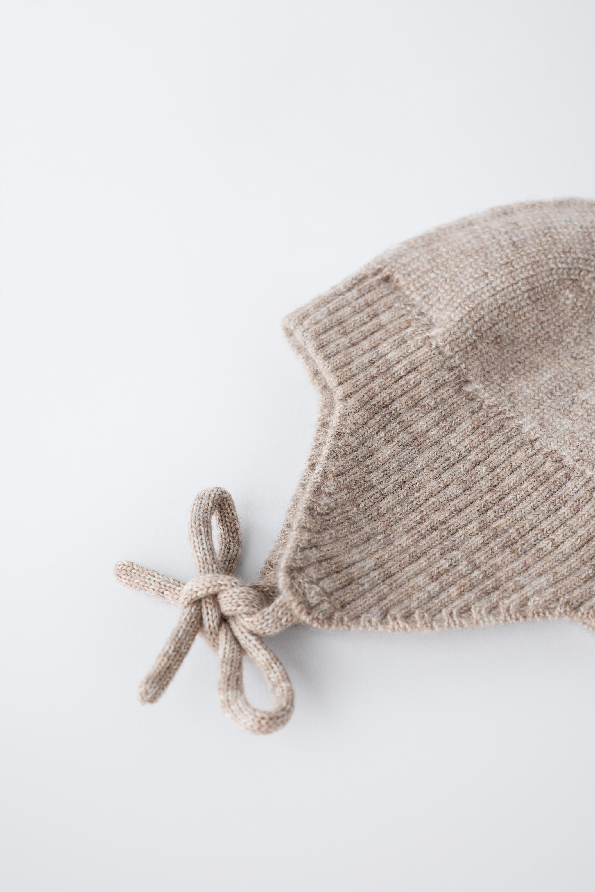 POINTED WOOL AND CASHMERE HAT | Zara US