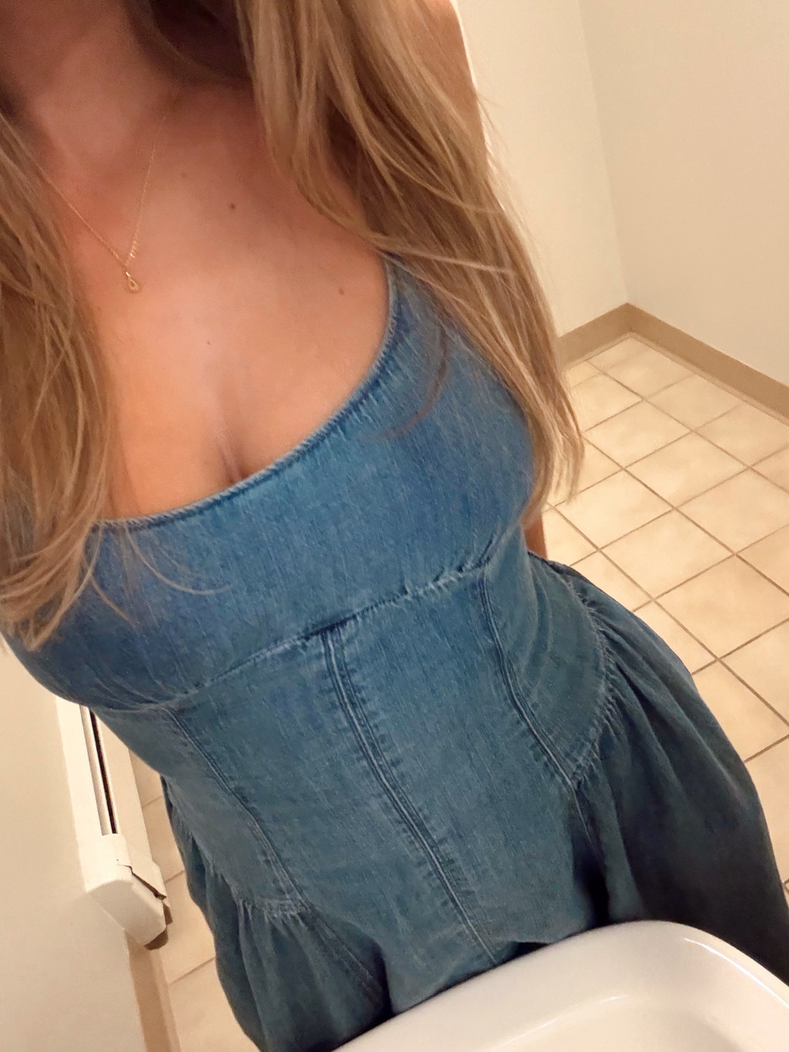 the bra-free denim dress of my dreams😍

#abercrombie #springoutfit #easteroutfit #mididress #denim #denimdress #summeroutfit #vacationoutfit #easyoutfit #analuisa #necklace #jewelry

#LTKSpringSale #LTKootd #LTKspringtrends