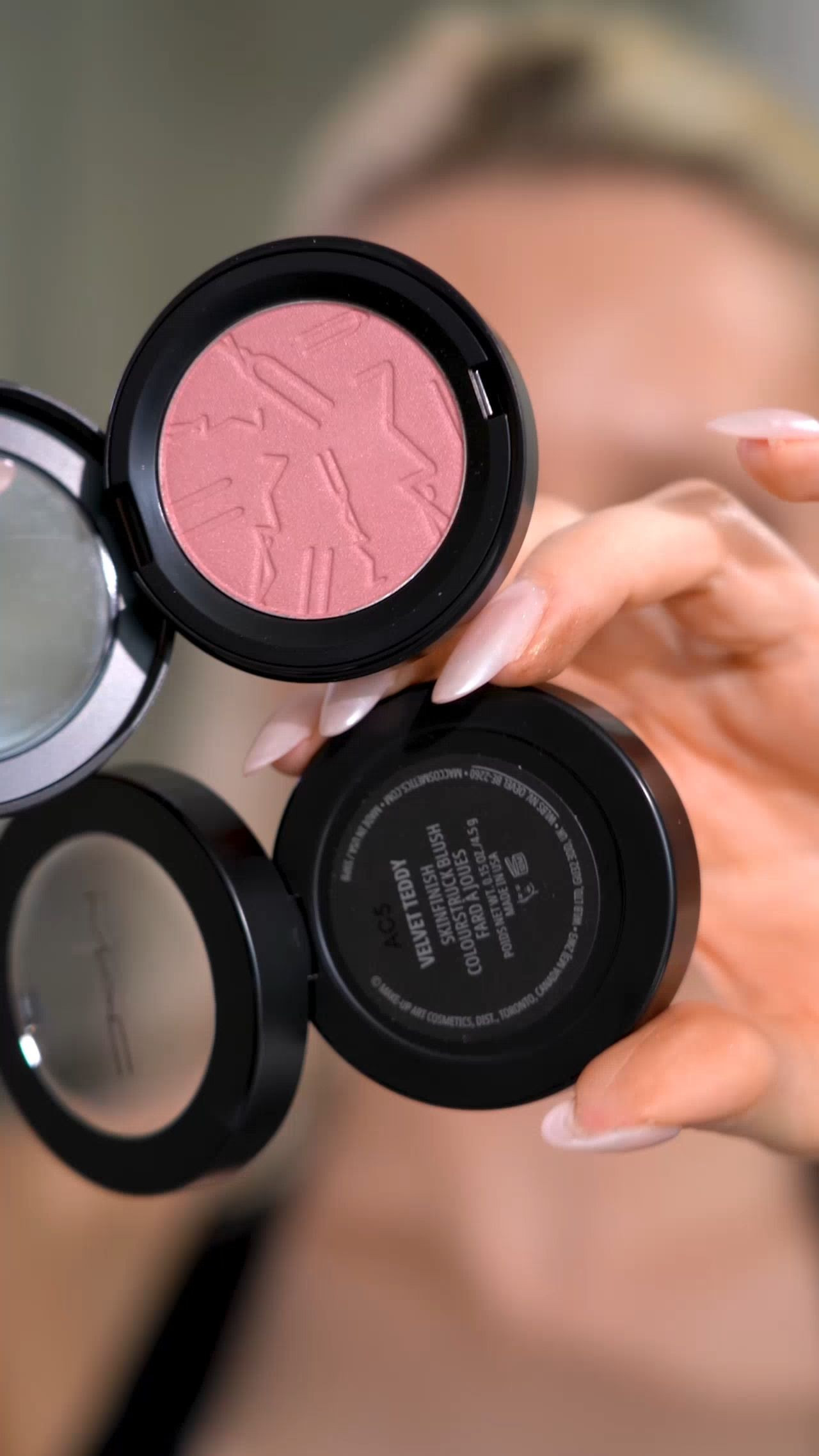 MAC honey love and velvet teddy now come in BLUSH FORM<33333

tagged my bobbi brown eyeshadow as well the shade is brilliant honey 

 #LTKgrwm #LTKBeauty