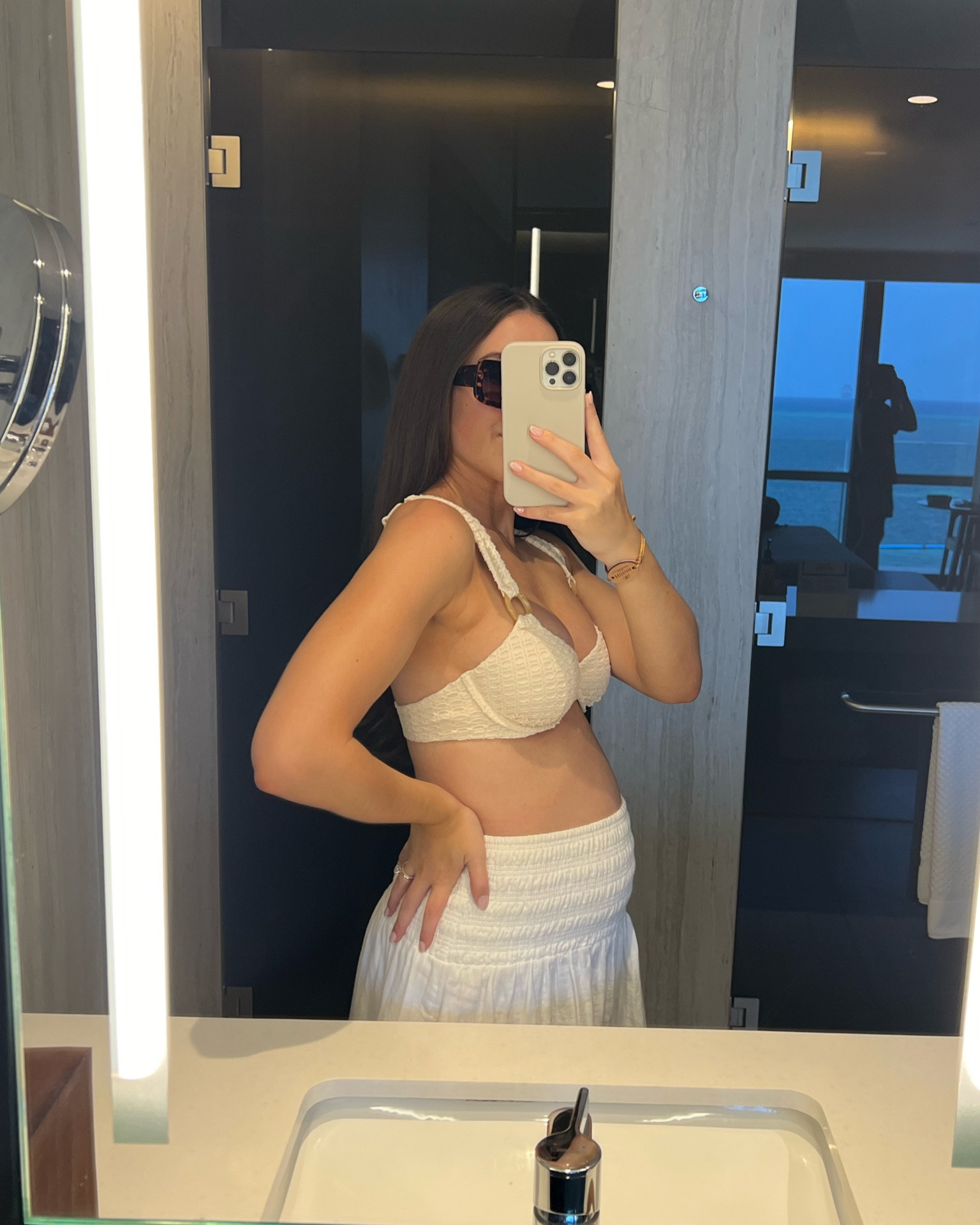 Beach bumping 🥥

#LTKBaby #LTKBump #LTKSwim