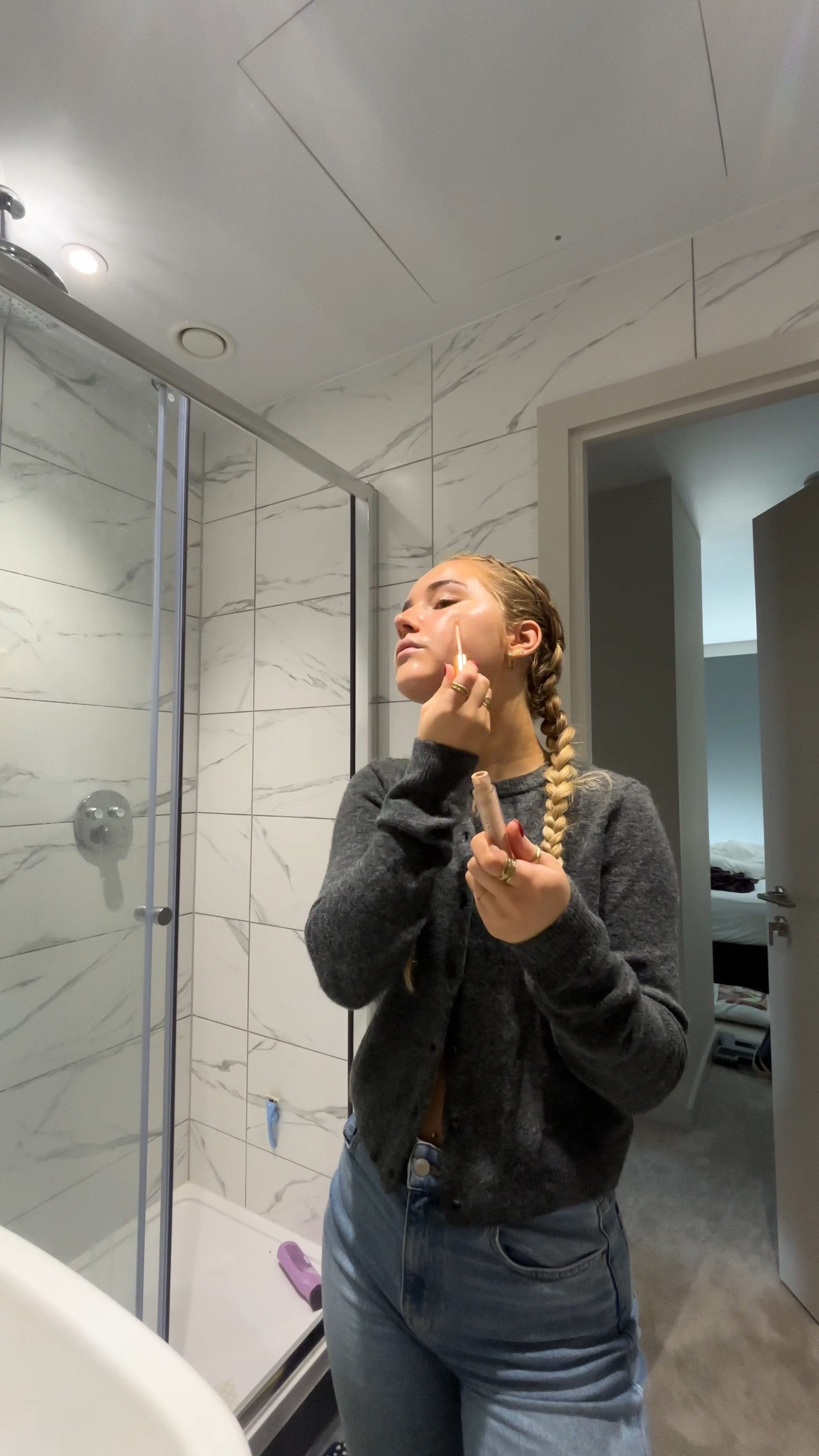 morning routine⭐️⭐️⭐️

•

•

(makeup, skincare, winter, dry skin, spf)