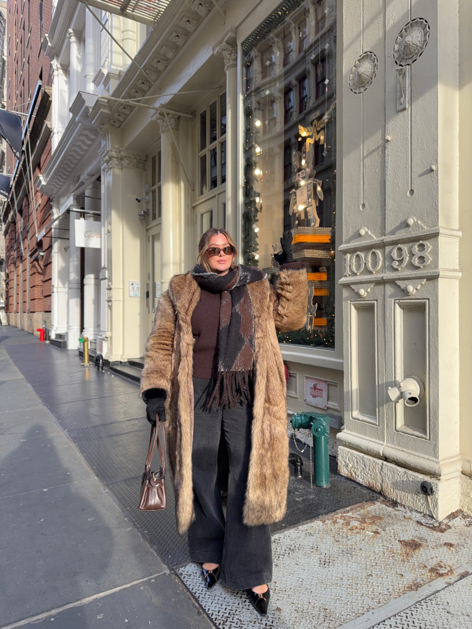 Winter in Soho OOTD 🚕

#LTKSeasonal #LTKMidsize #LTKHoliday