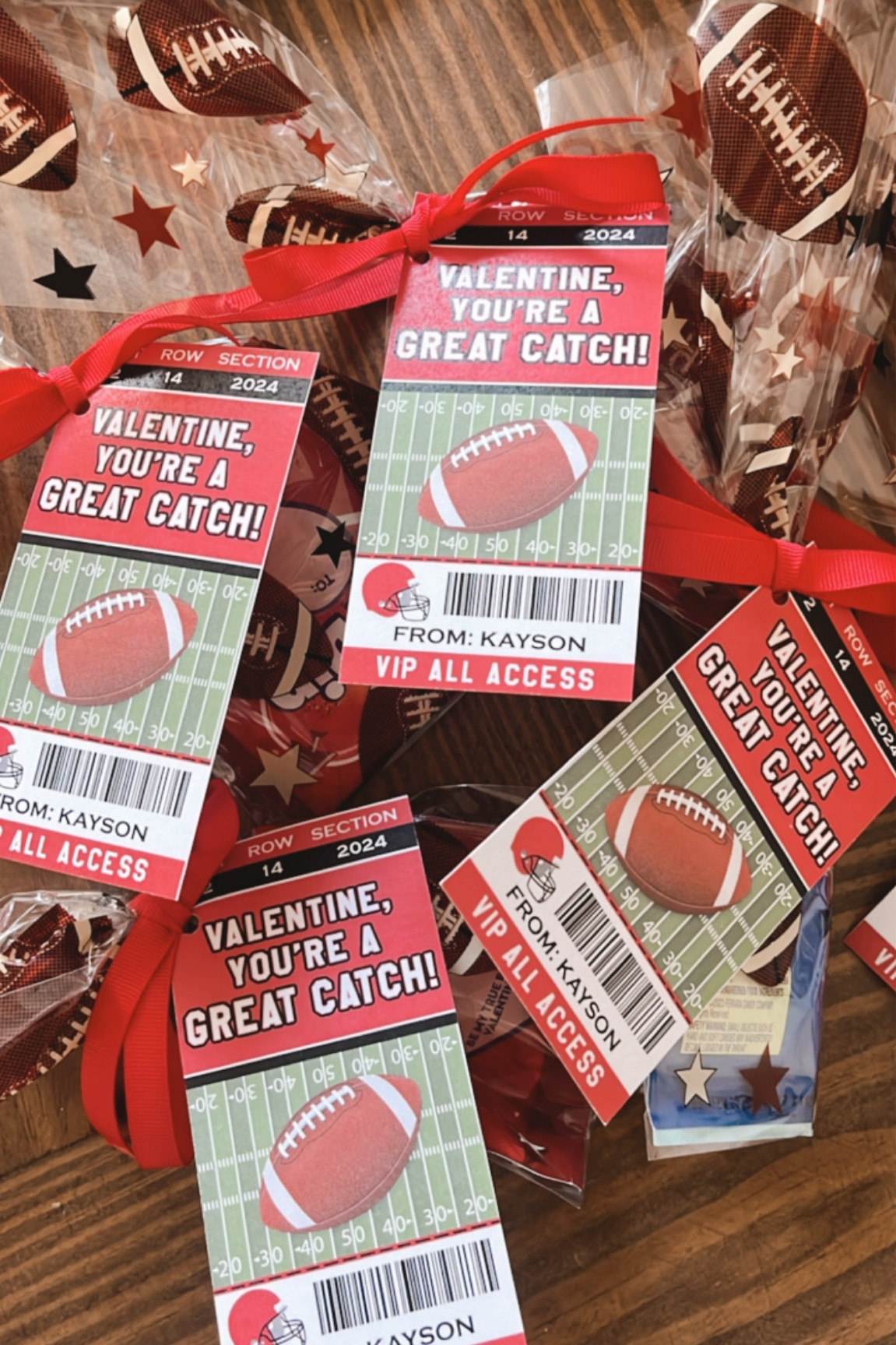 Football valentines cards 🏈

Boy valentines cards football valentines cards Valentine’s Day ideas a boy valentines bags 

#LTKSeasonal #LTKfamily #LTKkids