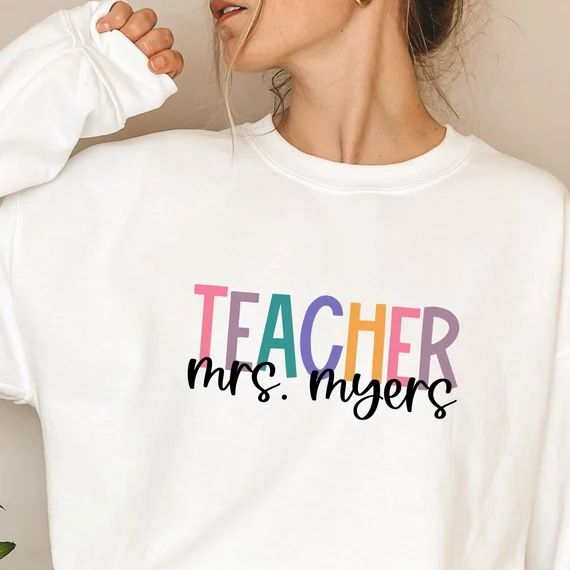 Customized Name Teacher Gift  Apple Teacher T-shirt  Custom | Etsy Canada | Etsy (CAD)