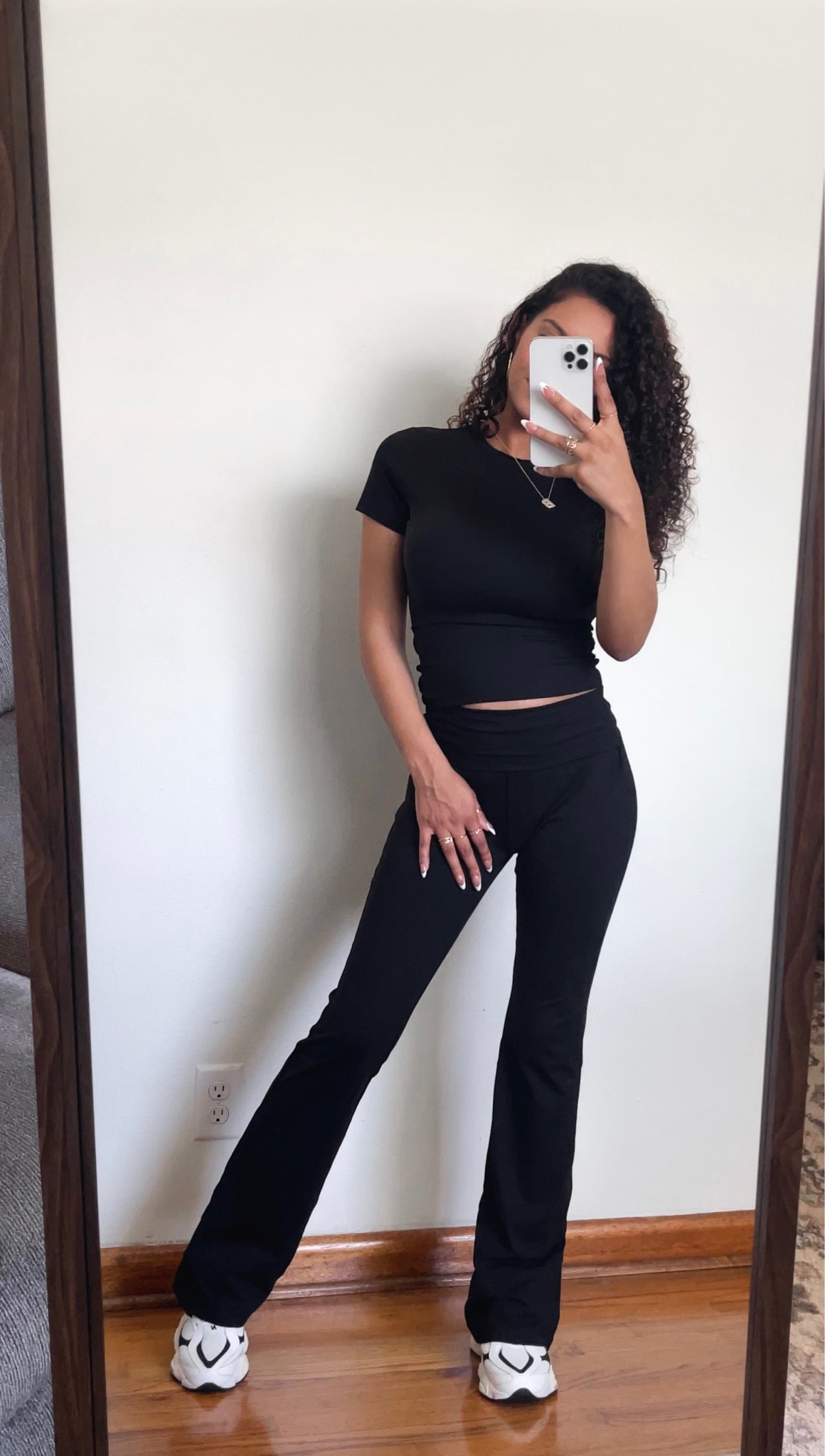 BUTTERY SOFT, Skims inspired, 2 piece trendy Amazon set! Wearing all spring & summer! 🖤 (wearing size SMALL) #amazonsets #trendyfashion #springoutfits #outfitsets #summerfashion

#LTKSeasonal #LTKstyletip #LTKActive