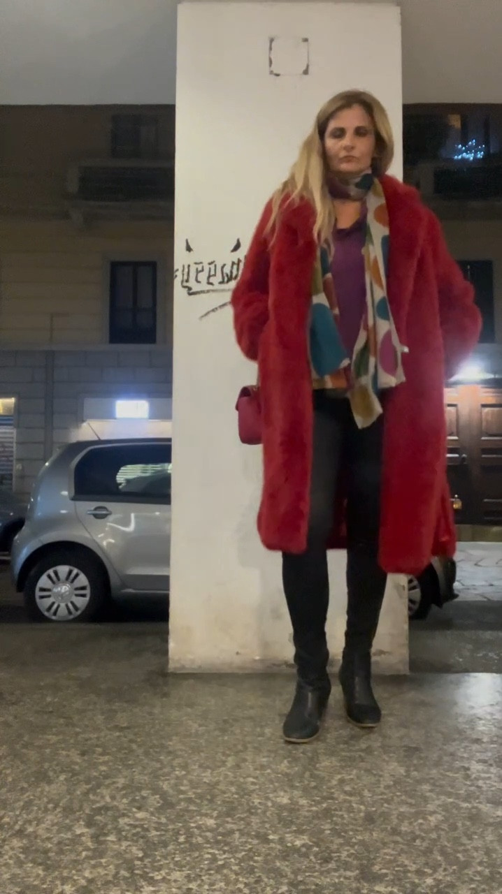 FITCHECK #Faux Fur Fun: about last night !! Embrace Winter in Style!

Winter has officially arrived, and it’s time to bring out the fabulous faux fur jackets! These stylish and cozy pieces are not only a fashion statement but also a testament to innovation and compassion in the fashion industry.
Do you know the history ?? 

A Brief History of Faux Fur:

Faux fur made its debut in the fashion world in the early 20th century, but it wasn’t until the 1950s and 1960s that it gained popularity as a stylish and ethical alternative to real fur. Advances in textile technology allowed for more realistic and luxurious faux fur fabrics, making them a favorite among fashion-forward individuals who wanted to make a statement without compromising their values.

In recent years, faux fur has seen a resurgence as designers and consumers alike embrace sustainable and cruelty-free fashion. From vibrant colors to classic neutrals, faux fur jackets are now available in a variety of styles, making them a versatile addition to any winter wardrobe.

Why We ❤️Faux Fur Jackets:

	1.	Eco-Friendly & Ethical: Enjoy the luxury of fur without harming animals.
	2.	Versatile Style: From bold to chic, there’s a faux fur jacket for every look.
	3.	Warm & Cozy: Stay snug and stylish on chilly days.
	4.	Statement Piece: Add texture and flair to any outfit.

Style Tip: Pair your red faux fur jacket with a simple shirt and statement handbag and jeans for a chic, effortless look. Add some ankle boots, and you’re ready to turn heads!

Want to shop the look? Check out my story for direct links to my LTK page, where you can find your own style fabulous faux fur jacket!! 

Follow for more and Check my  LTK  in my link in Bio !! 

Happy shopping 🛍️💞

#ootd #FauxFurFashion #WinterStyle #jacket #winter #casuallook #EthicalFashion #CrueltyFree #SustainableStyle #FashionHistory #VeganFashion #FauxFurJacket #WinterWardrobe #StyleInspo #fitcheck #createyourstyle #LTK #globalfashionstylist #fashionista #stylediary #statementbag #styletip 

#LTKover50style #LTKmidsize #LTKbag