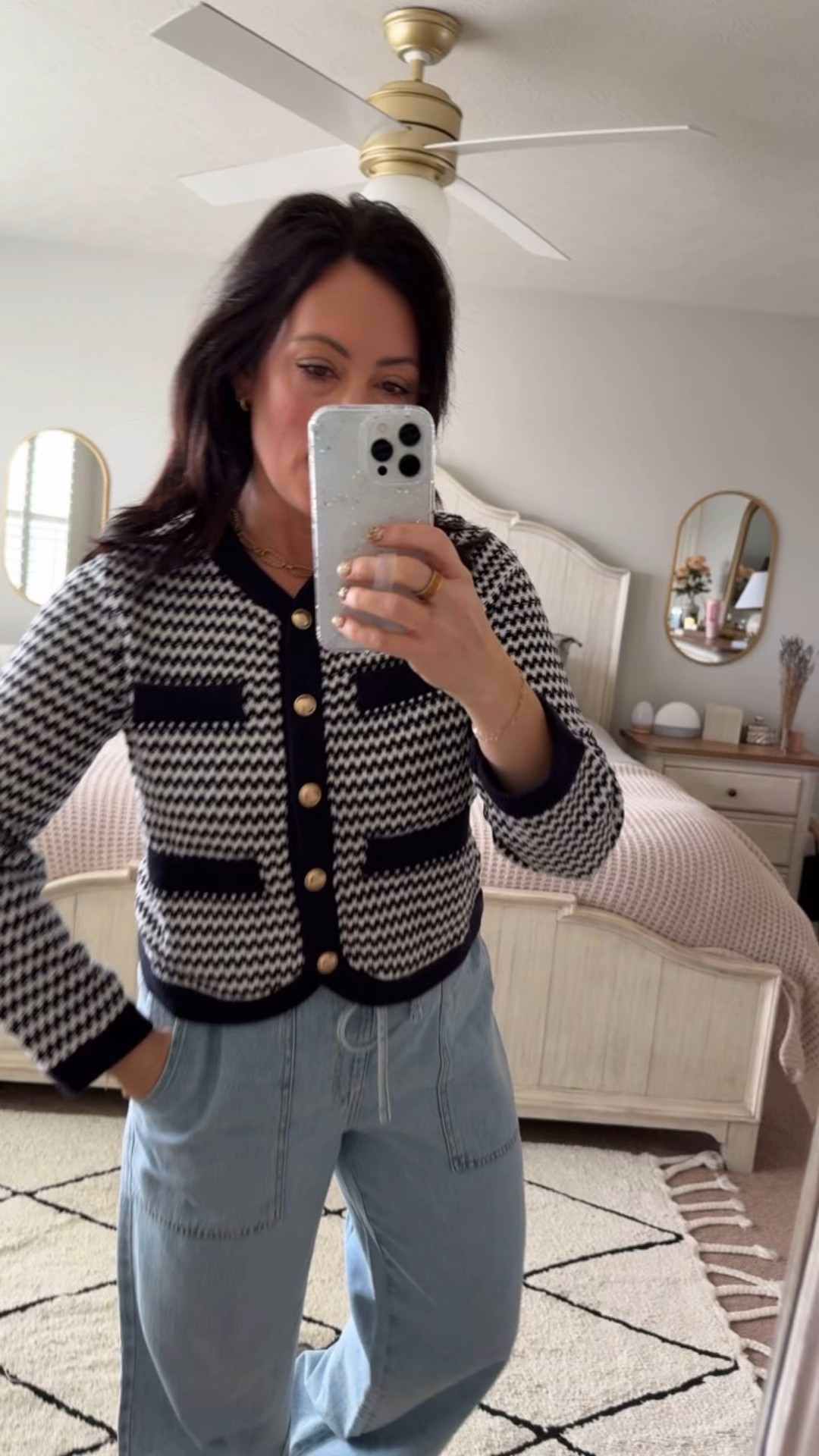 medium sweater / medium pants 

#LTKgrwm #LTKFindsUnder50 #LTKPetite