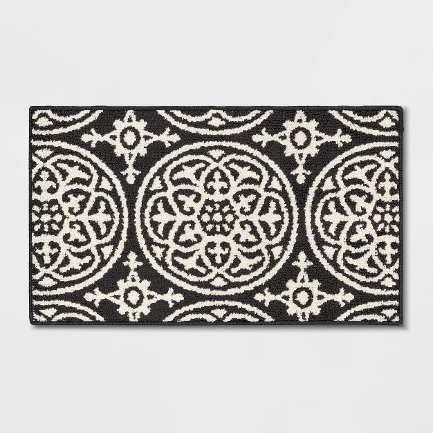 Medallion Washable Tufted And Hooked Rug - Threshold™ | Target