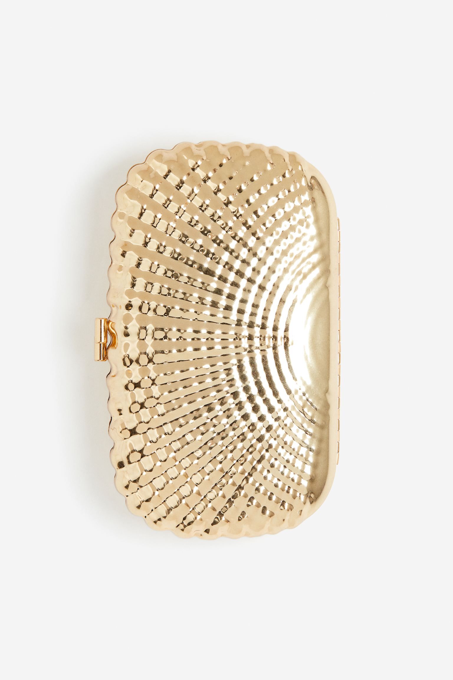 Shell-shaped metal clutch - Gold-coloured - Ladies | H&M GB | H&M (UK, MY, IN, SG, PH, TW, HK)