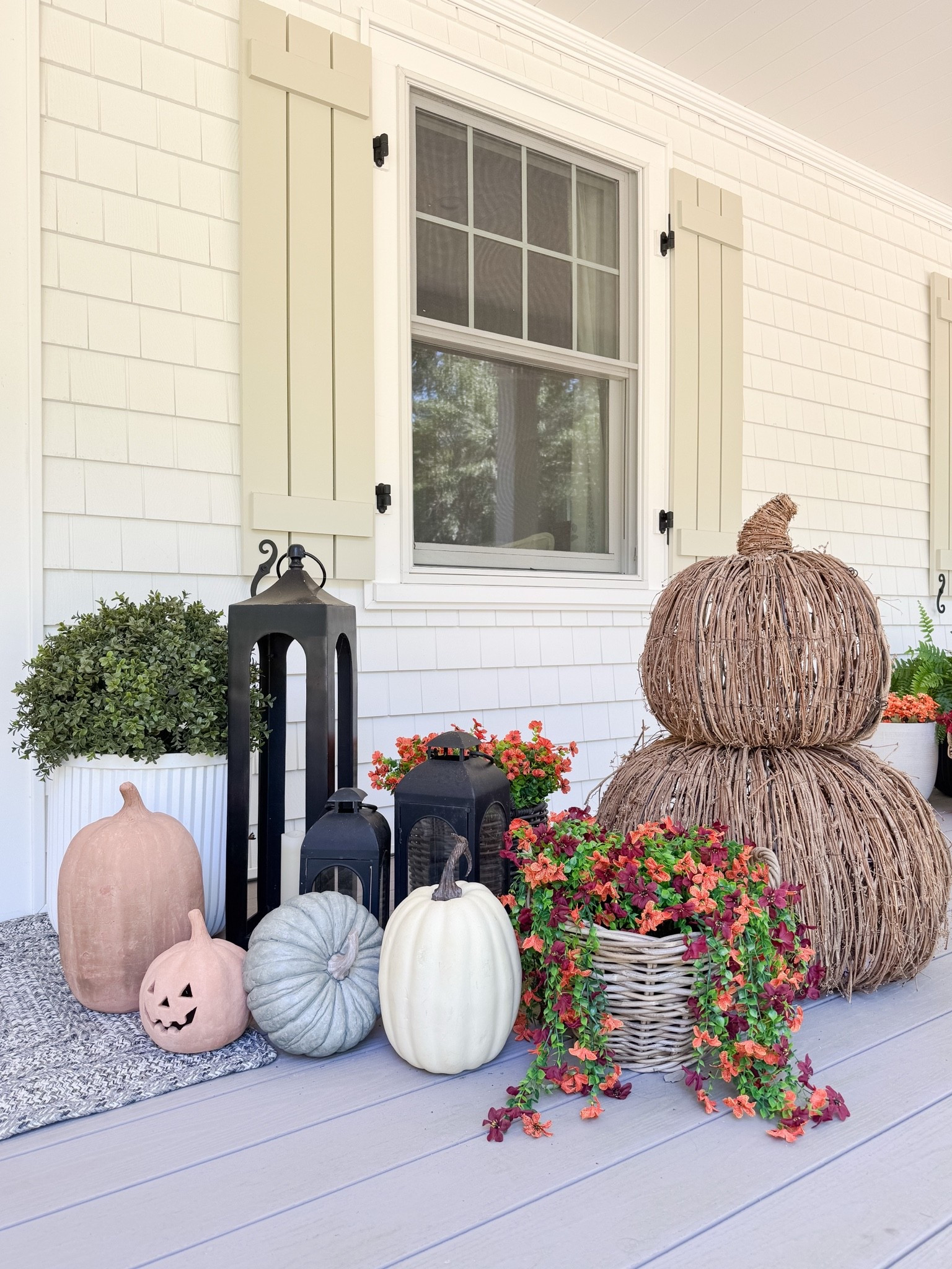 Fall Front Porch

Home  home decor  home favorites  spring front porch  spring home decor  seasonal decor  wreath  planters  area rug  coastal home

#LTKHome #LTKSeasonal
