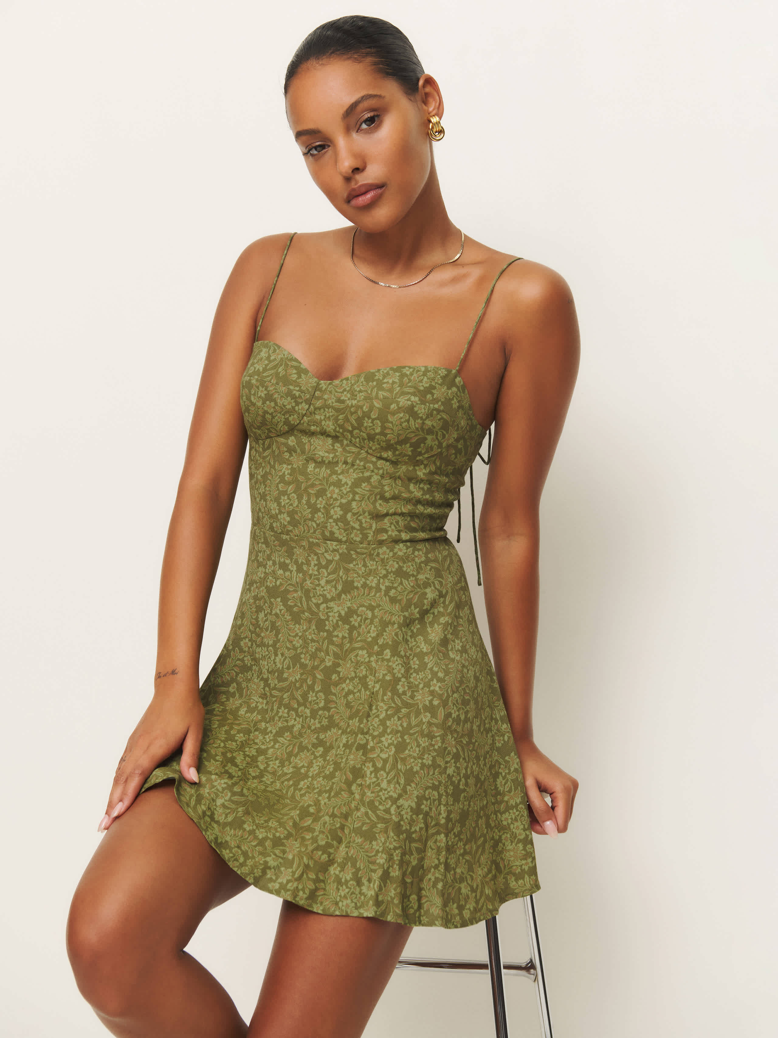 Saskia Dress | Reformation (Global)