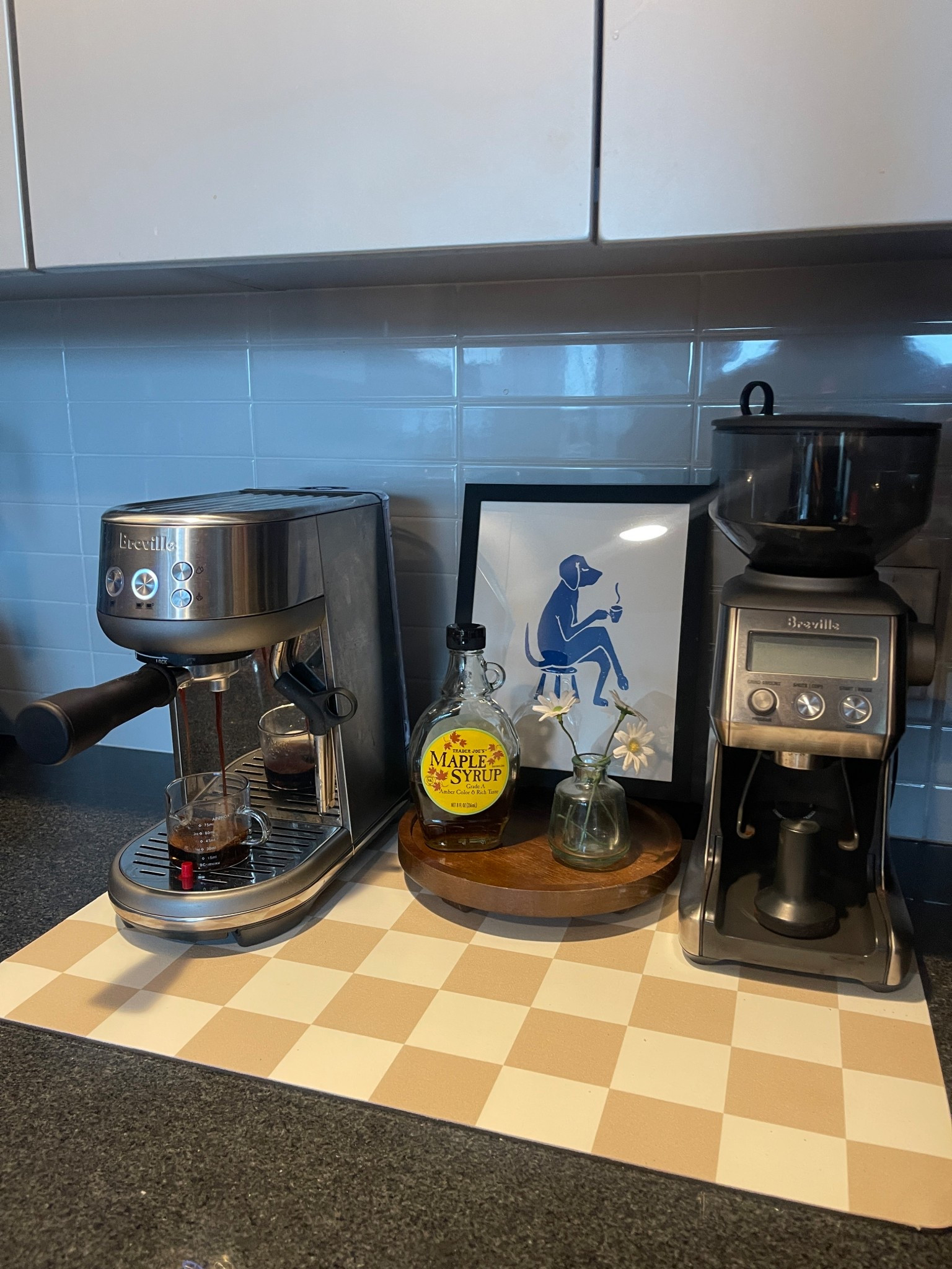 the coffee corner! got a few decor items 😇