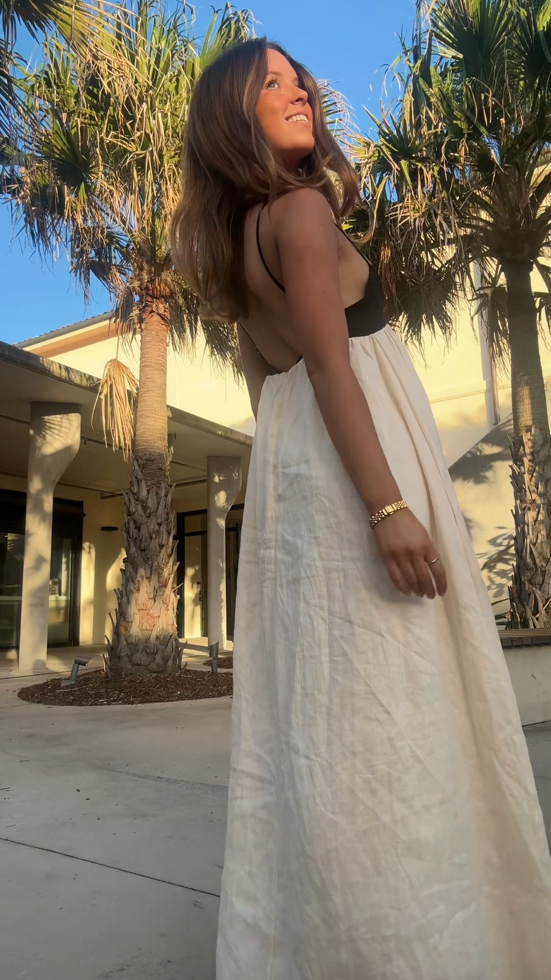 The most gorgeous open back dress 🤍. I am wearing a size 6 for reference xx

#LTKaustralia #LTKdresses