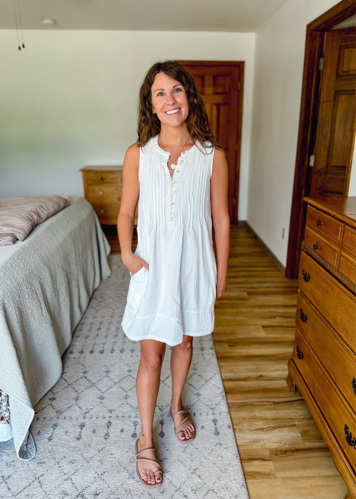 xs in my dress (this is the cotton version—I own it in several colors and also a en the linen version in several colors). My sandals are size 6.

#LTKPetite #LTKSeasonal #LTKootd