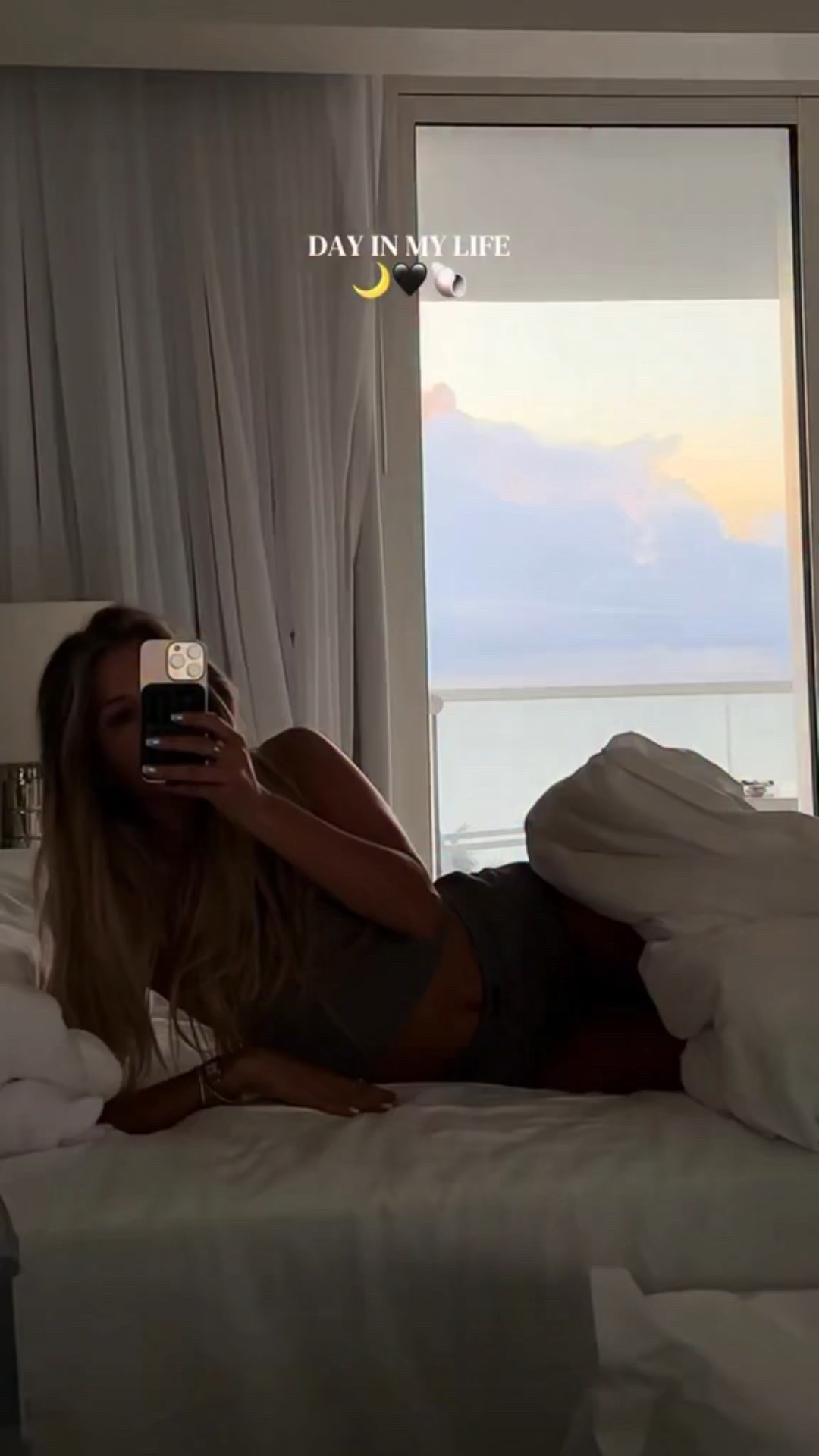 miami day full of my favorites 🌙🖤🐚