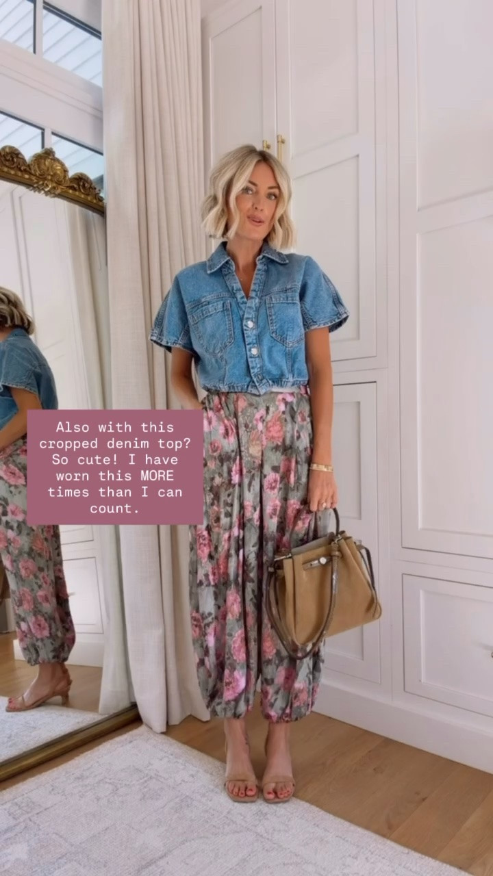 I have worn this denim bubble top SO many times! This is such a cute staple! Wearing S in top & XS in the pants! 

Loverly Grey, Zara, denim shirt, denim button down, floral pants, fall outfit

#LTKSeasonal
