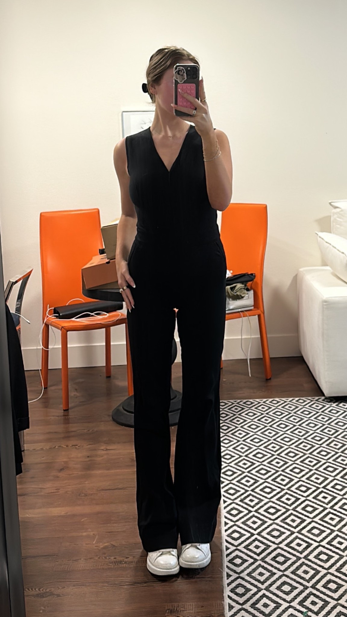 Best corporate jumpsuit EVER! And it’s on sale for $39 from Spanx!

#LTKFindsUnder100 #LTKWorkwear