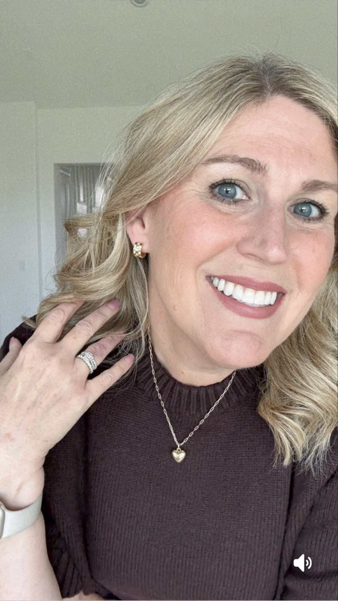 The jewelry I actually wear every day- and it still looks brand new. @Ana Luisa

🫶 I’ve been wearing this necklace + earrings nonstop… and they still look brand new.

You know how most jewelry starts to tarnish or lose its shine after a few wears? These don’t. I’ve worn them to coffee, workouts, even in the rain and they’ve kept their shine.

They’re trendy but timeless - the kind of pieces that go with everything in my closet. Honestly, I forget I’m even wearing them until someone asks where they’re from.

If you’ve been looking for everyday jewelry that actually lasts, this is it. 

🤗 Comment EVERYDAY and I’ll send the links - because we all deserve jewelry that keeps up with real life.

#LTKWatchNow #LTKFindsUnder100 #LTKStyleTip

#LTKSaleAlert #LTKOver40 #LTKWorkwear #LTKBeauty #LTKTravel #LTKWedding #LTKootd #LTKselfcare