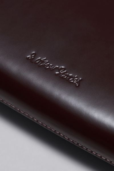 Glossed-Leather Shoulder Bag - Mahogany - Ladies | H&M GB | H&M (UK, MY, IN, SG, PH, TW, HK)