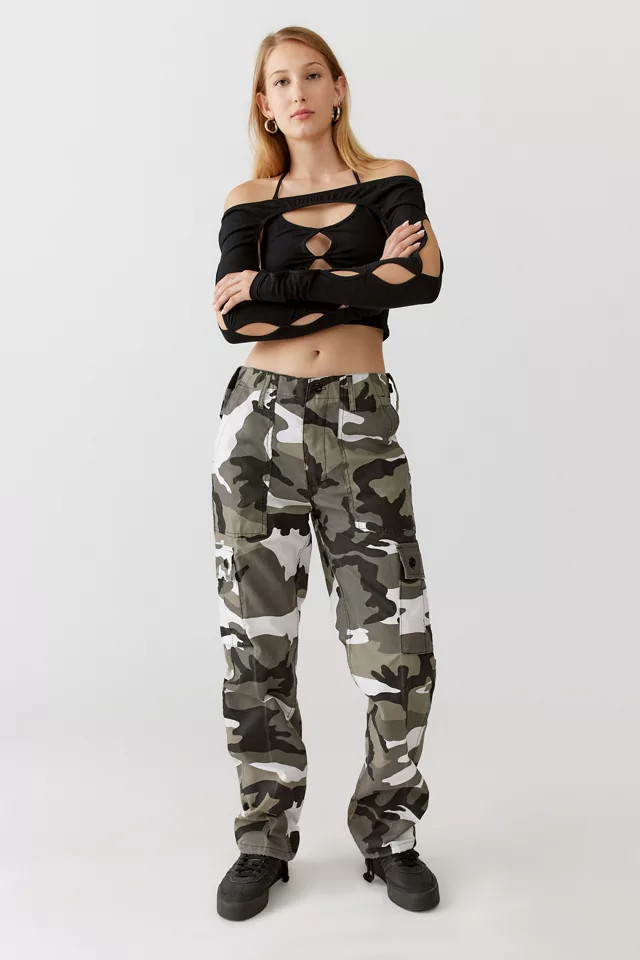 Urban Renewal Vintage Pop Color Camo Pant | Urban Outfitters (US and RoW)
