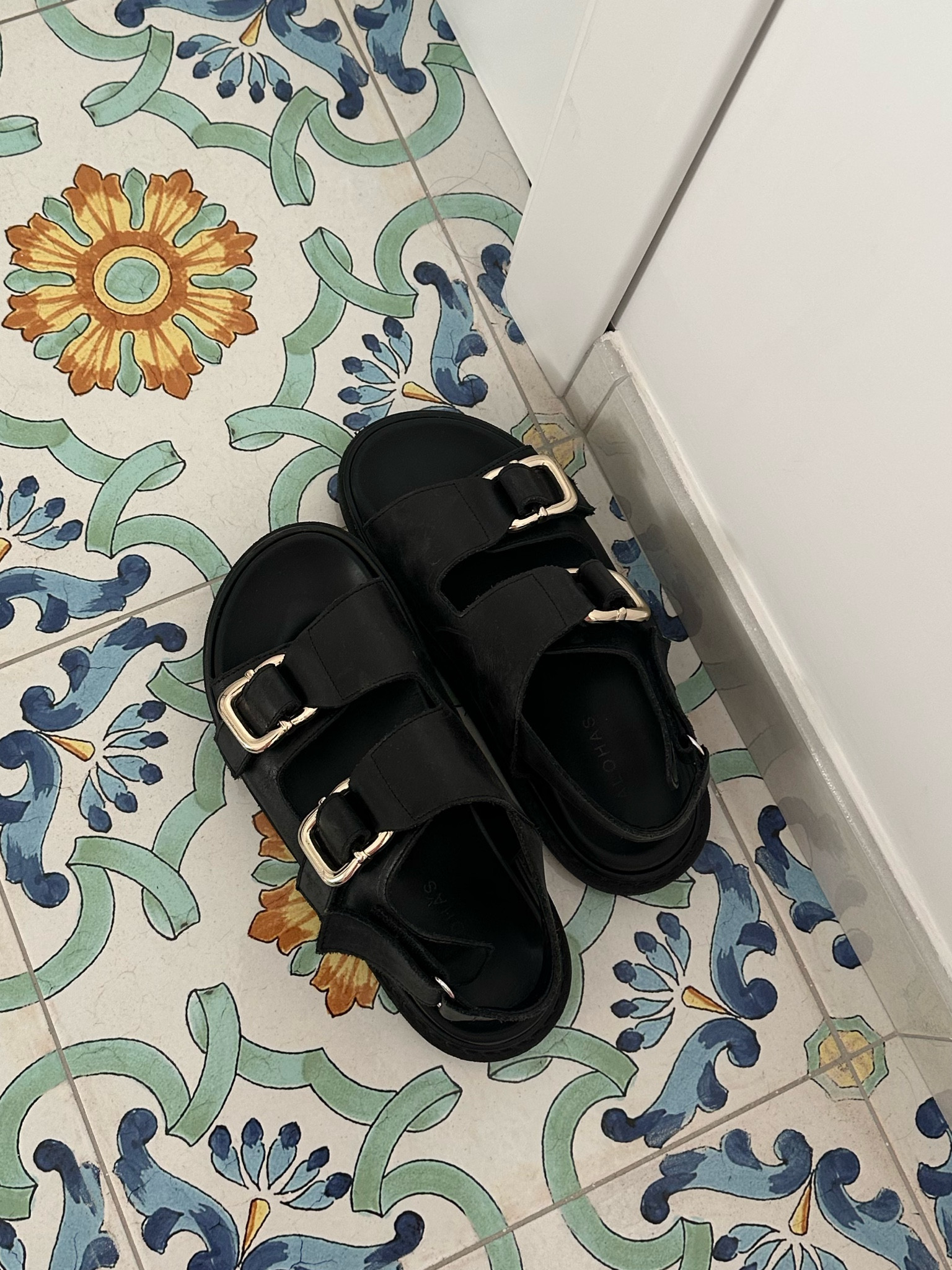 y'all i know these are pricy but legit the BEST sandal I know, I wear them almost daily and will be repurchasing after they die like they're that good 

#LTKshoecrush #LTKSeasonal #LTKtravel