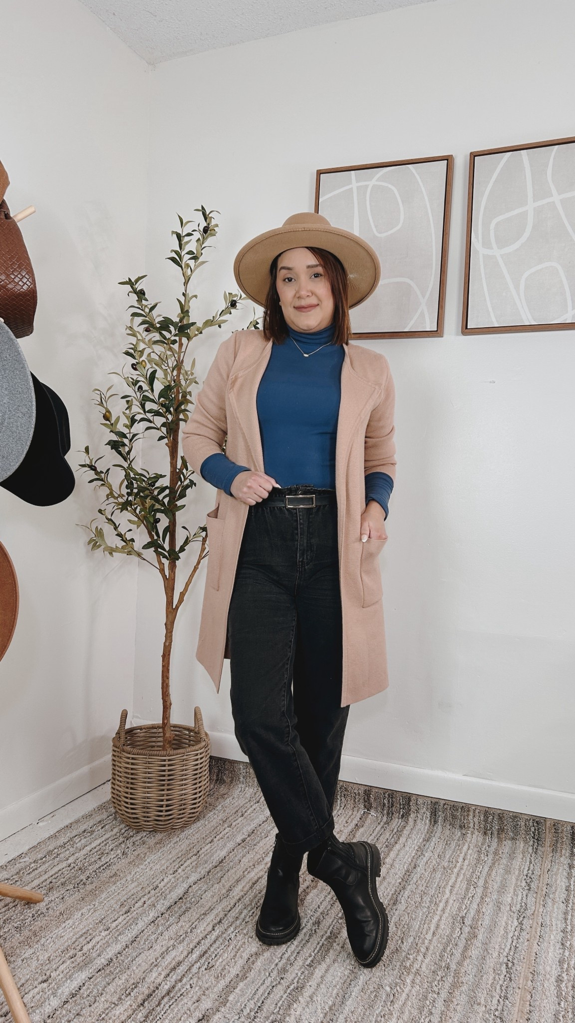 Outfit of the day

#LTKMidsize #LTKOver40 #LTKHoliday