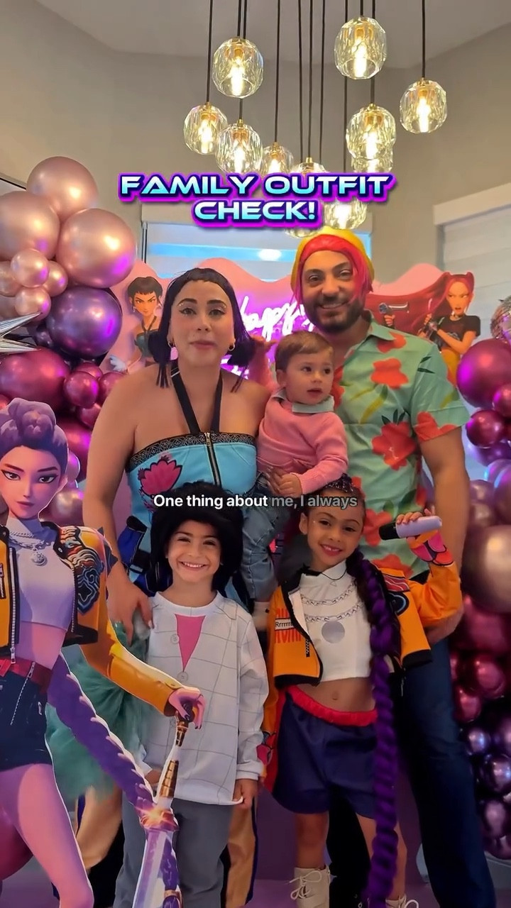 I can’t stop laughing at my boys and their wigs hahaha but they showed up for our girl and I love that 🥹🫶🏻

#kpopdemonhunters #family