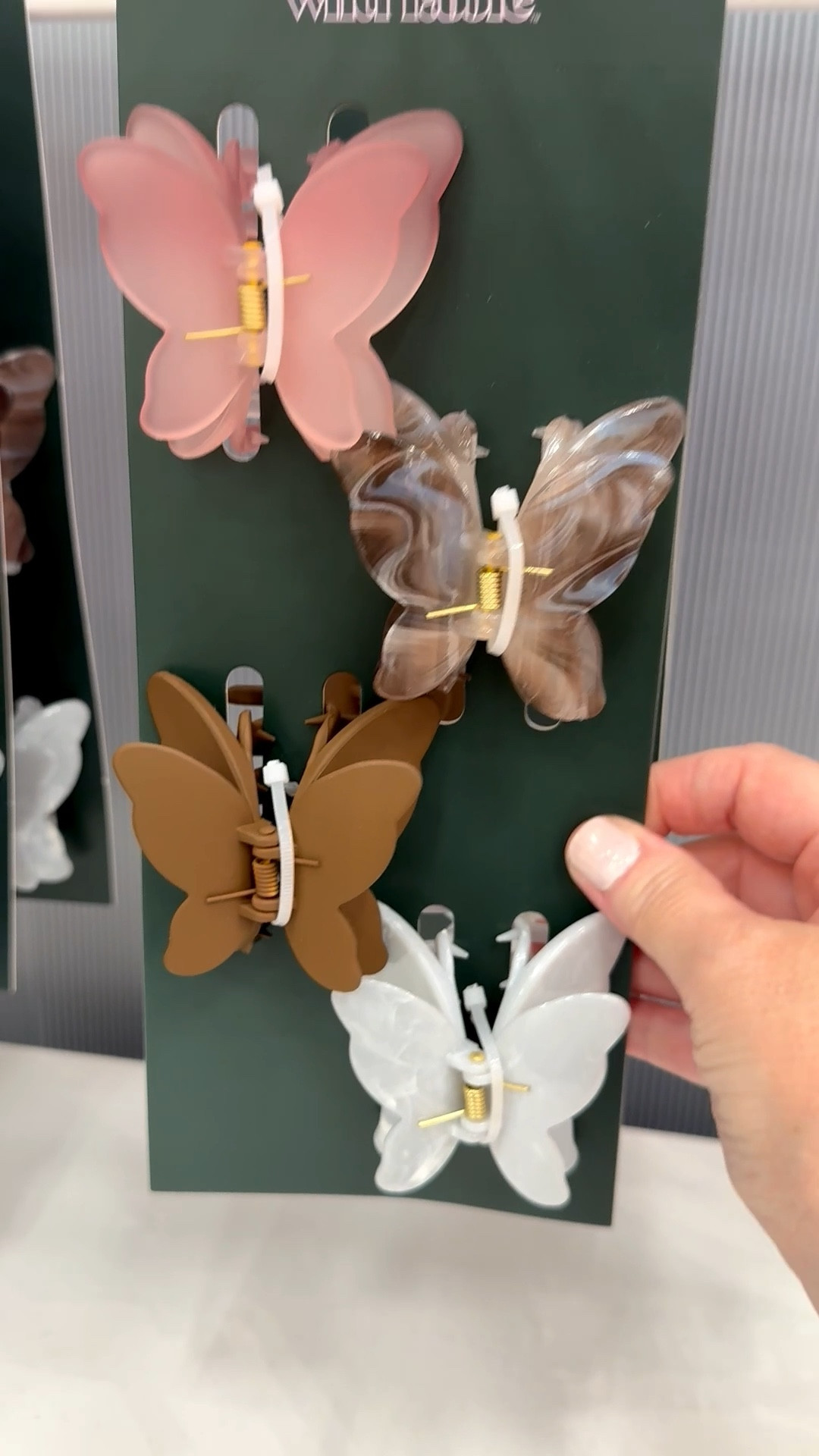 I’ve got warmer weather on the mind which means I’m looking for cute hair accessories like this 4-piece set of butterfly claw hair clips.

Besides keeping cooler in the warmer months, I also like to pull my hair back when I’m making mosaic art or some other creative project. 

#clawclip #hairclip #butterflyclawclip #hairaccessories #target #hairstyle #warmweatherhair

#LTKBeauty #LTKFestival #LTKSeasonal