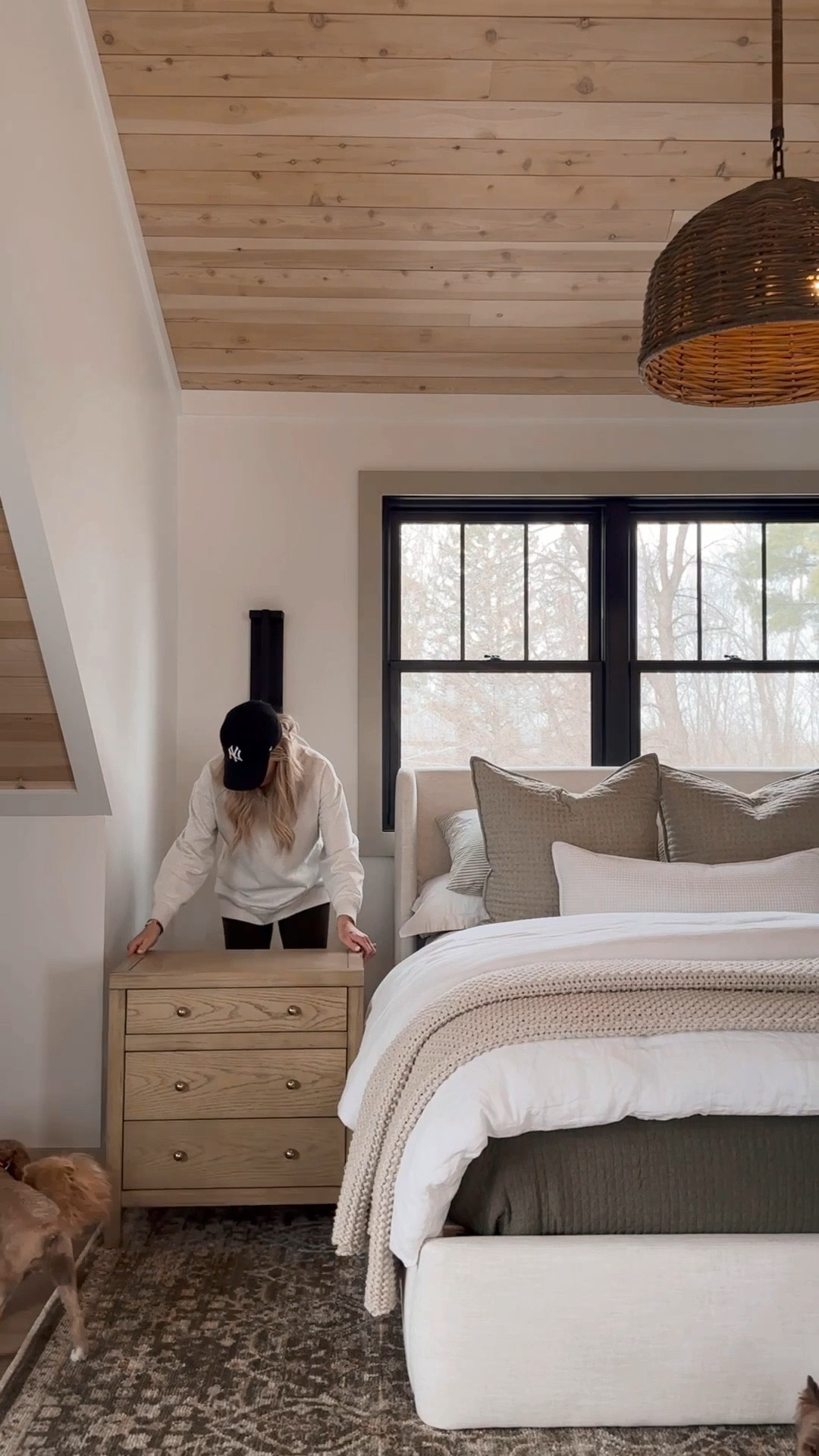 I heard you were looking for new nightstands. I’ve got you! This nightstand comes in multiple colors and multiple sizes. The quality is truly amazing. They are heavy have slow clothes drawers, and absolutely beautiful hardware..

#LTKSaleAlert #LTKHome #LTKdayinmylife