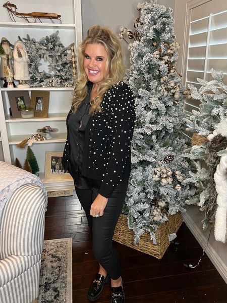 #ootd Holiday Chicos look for Tv Segment!

Pearl embellished sweater cardigan tts
Wax coated slim jean tts 
Black satin button up top tts

Platform loafers Gucci dupe on Major sale $44.99
Grab

Great classic wardrobe pieces to wear for the Holiday’s



#LTKHoliday #LTKsalealert #LTKstyletip