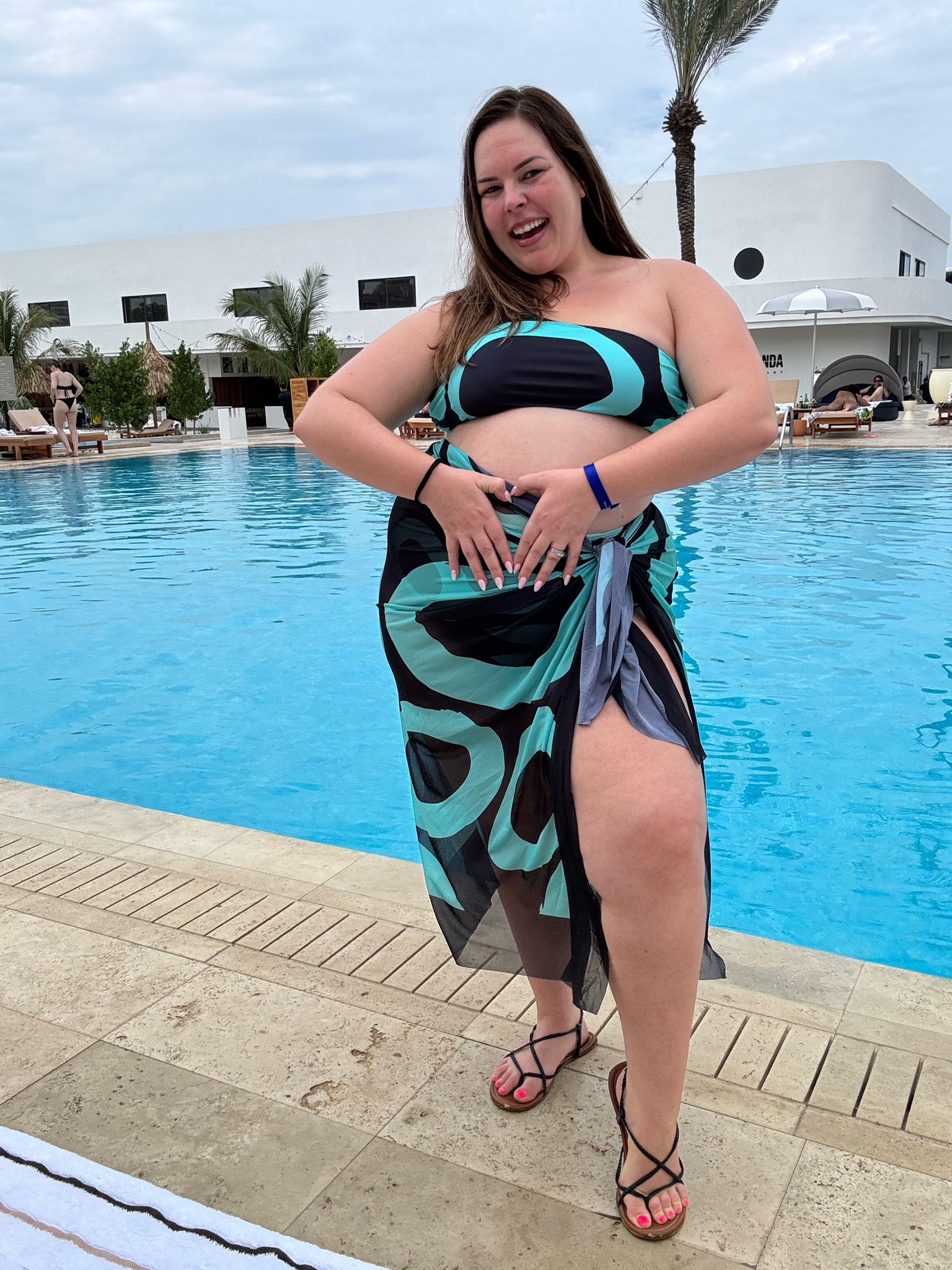 10/10 recommend
Wearing 2X for reference 

#LTKbump #LTKswim #LTKplussize