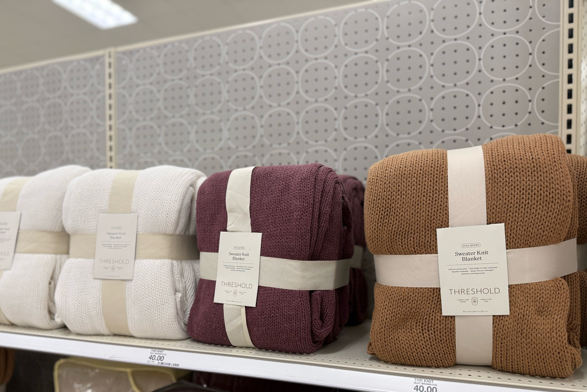 Blanket
Bedding 
Throw 
Target home 


#LTKSeasonal #LTKHome #LTKHoliday