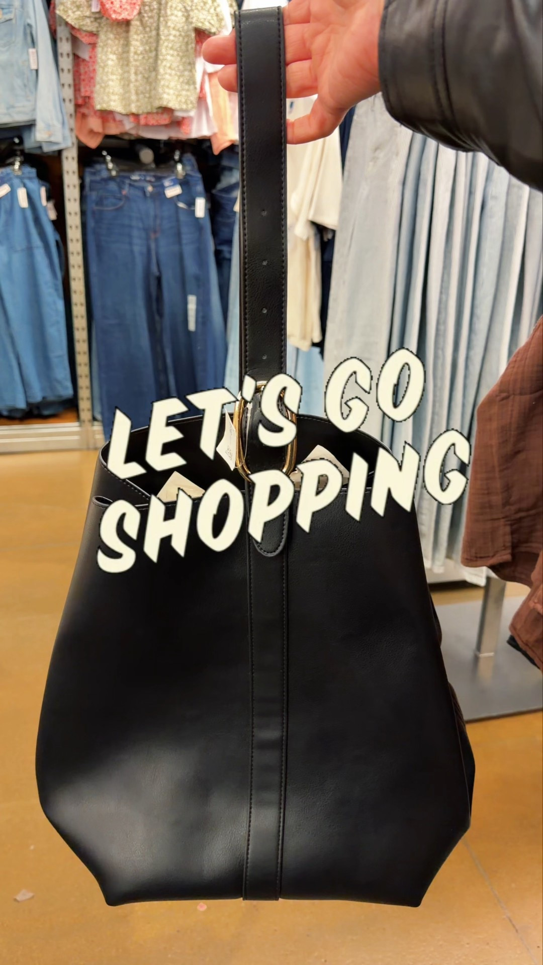 Ran to Old Navy to see if the viral handbags were actually worth the hype 👀

I tried on four different styles — everyday shoulder bags, elevated neutrals, and a couple that definitely give designer energy without the designer price tag.

Some surprised me. One is absolutely coming home with me.

If you’ve been looking for a new bag, this is your sign to add one to your cart and check out. I linked the exact styles from the video.

#LTKStyle #OldNavyFinds #ViralHandbags #AffordableFashion #HandbagAddict #OnTrendStyle #BudgetFriendly #LTKVideo #EverydayStyle

#LTKSeasonal #LTKSaleAlert #LTKootd