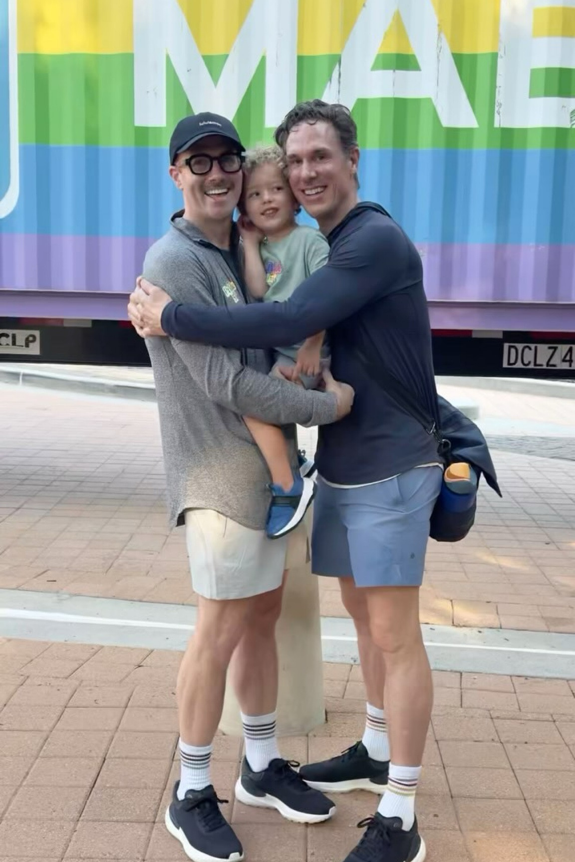 Thanks to everyone who showed up this morning where co-hosted Drag Queen storytime with @reignlarue & @chloecrawfordross in conjunction with @pride5k 

We got outfitted by @lululemon & fueled up by @mcdonaldshouston 

No matter where you live, Pride deserves to be celebrated. We are so grateful that @thewoodlandspride provides us space for our community to come together! 

Make sure to follow everyone here, and don’t forget to support your local Pride events throughout the year, not just in June!