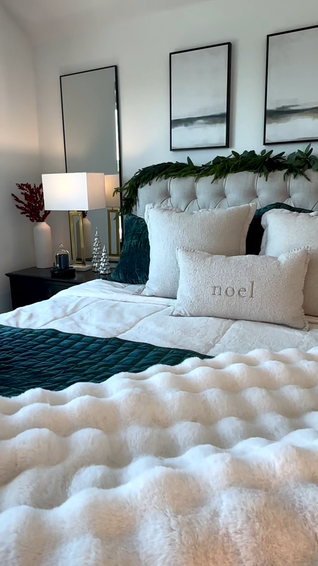 Holiday Bedroom 

#LTKHoliday #LTKHome #LTKFindsUnder100